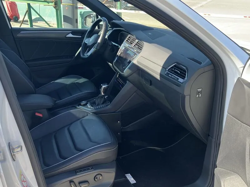 Volkswagen Tiguan R-Line 2.0 TDI - foto 24