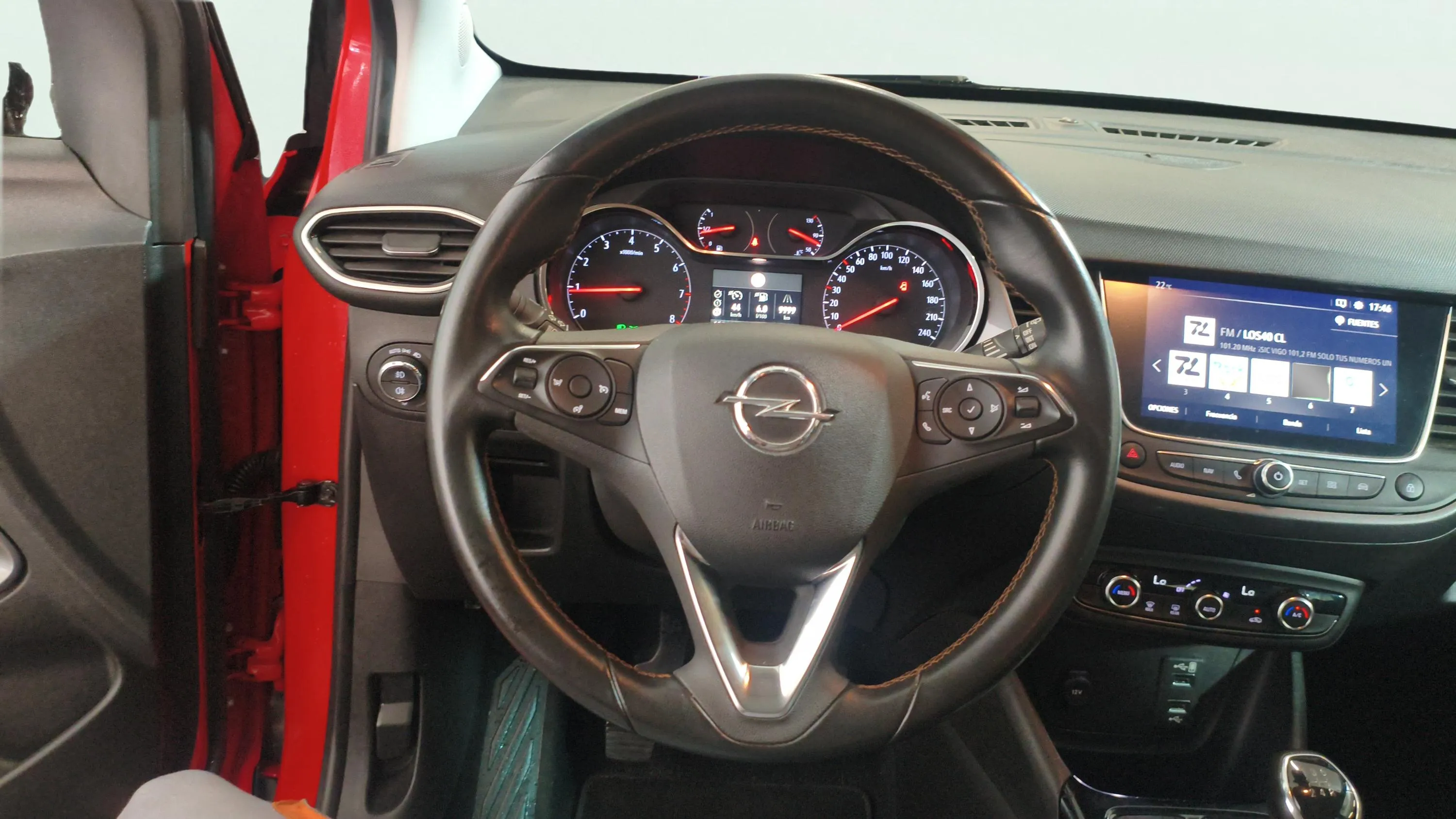 Opel Crossland 1.2T ecoTEC Excellence - foto 13