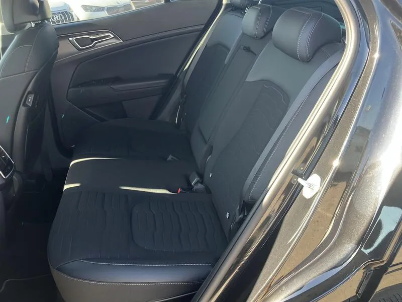 Kia Sportage 1.6 T-GDi HEV Tech - foto 16