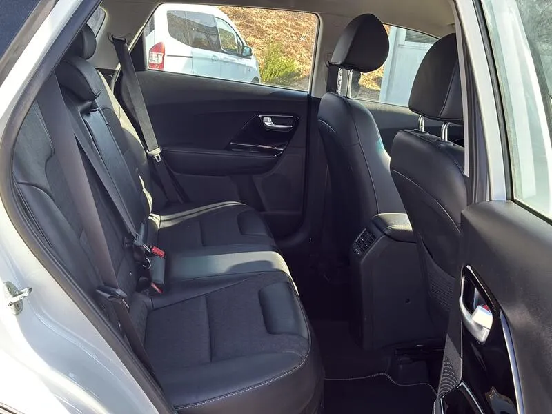 Kia Niro 1.6 GDi HEV Drive - foto 31