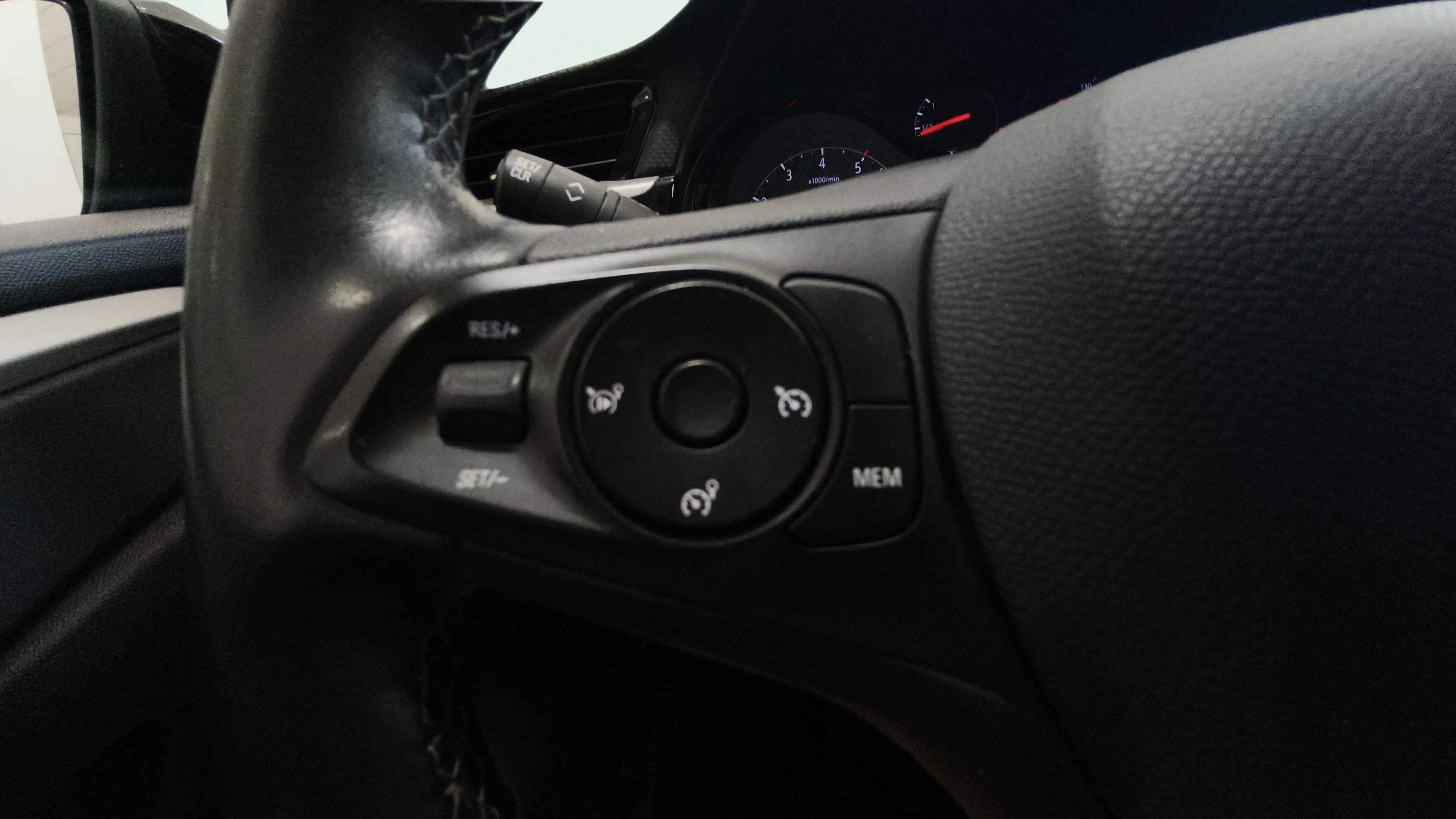 Opel Corsa 1.2 XEL Edition - foto 14