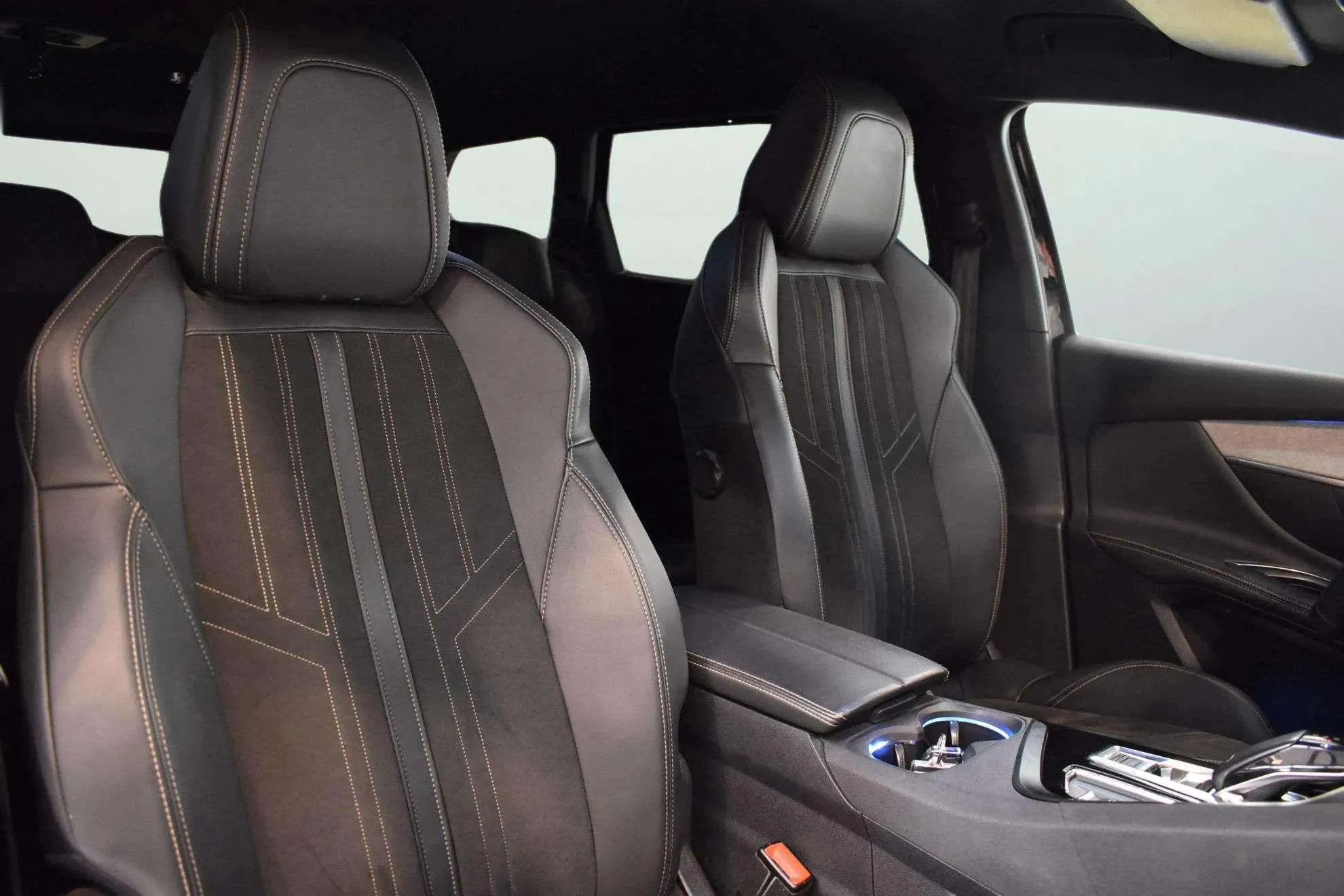 Peugeot 5008 1.5 BlueHDi Allure EAT8 - foto 15