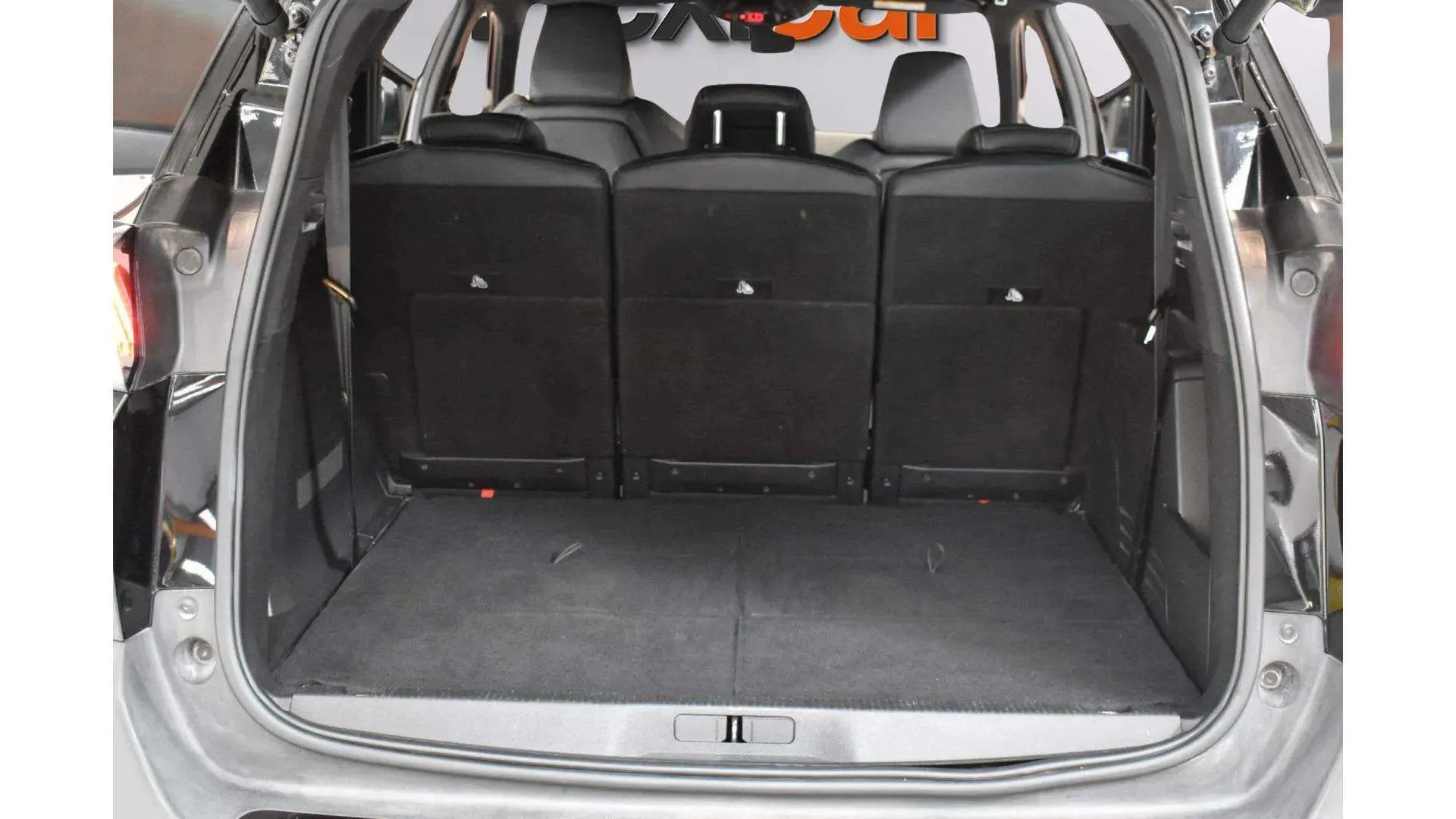 Peugeot 5008 1.5 BlueHDi Allure EAT8 - foto 23