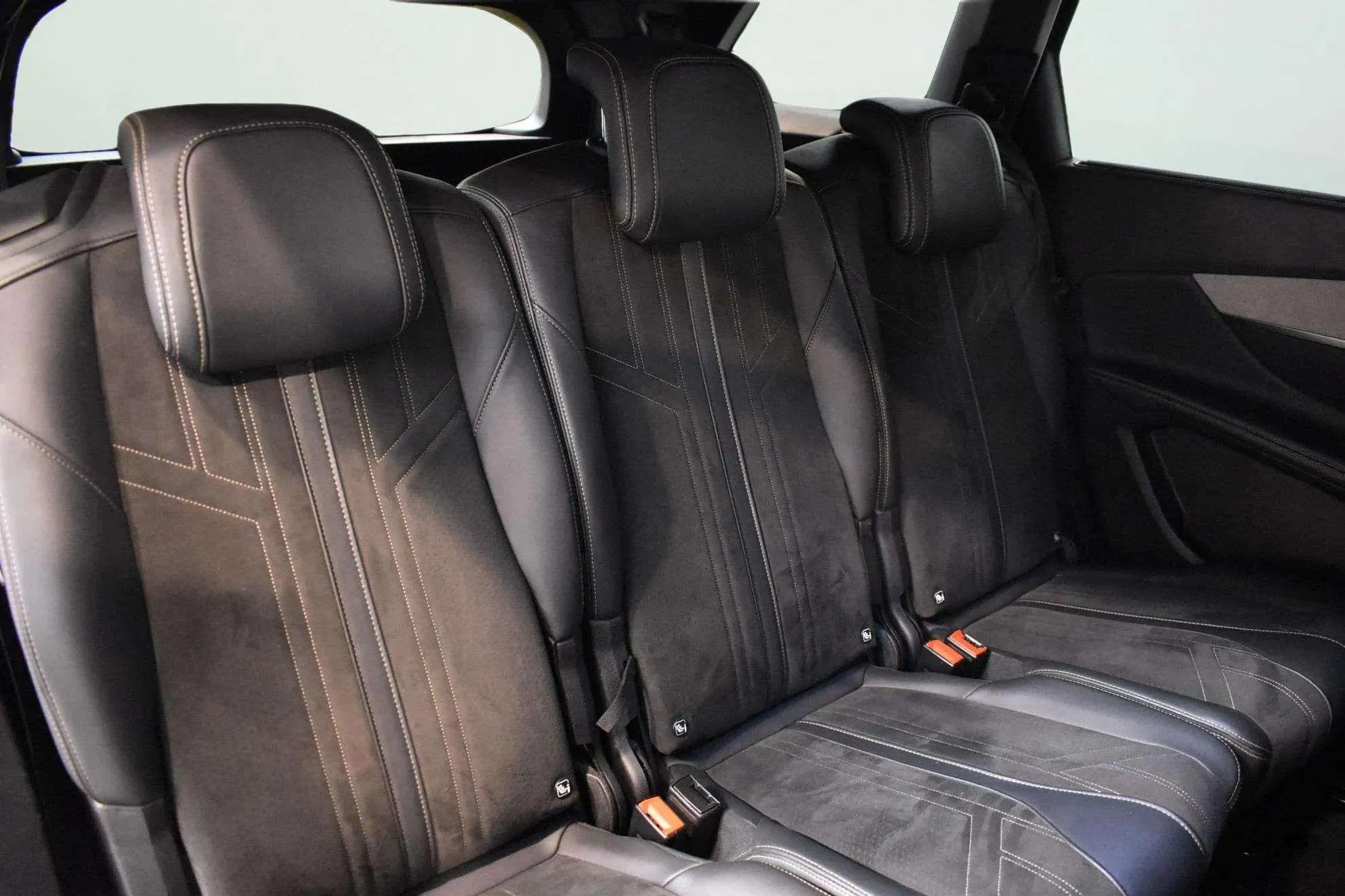 Peugeot 5008 1.5 BlueHDi Allure EAT8 - foto 16
