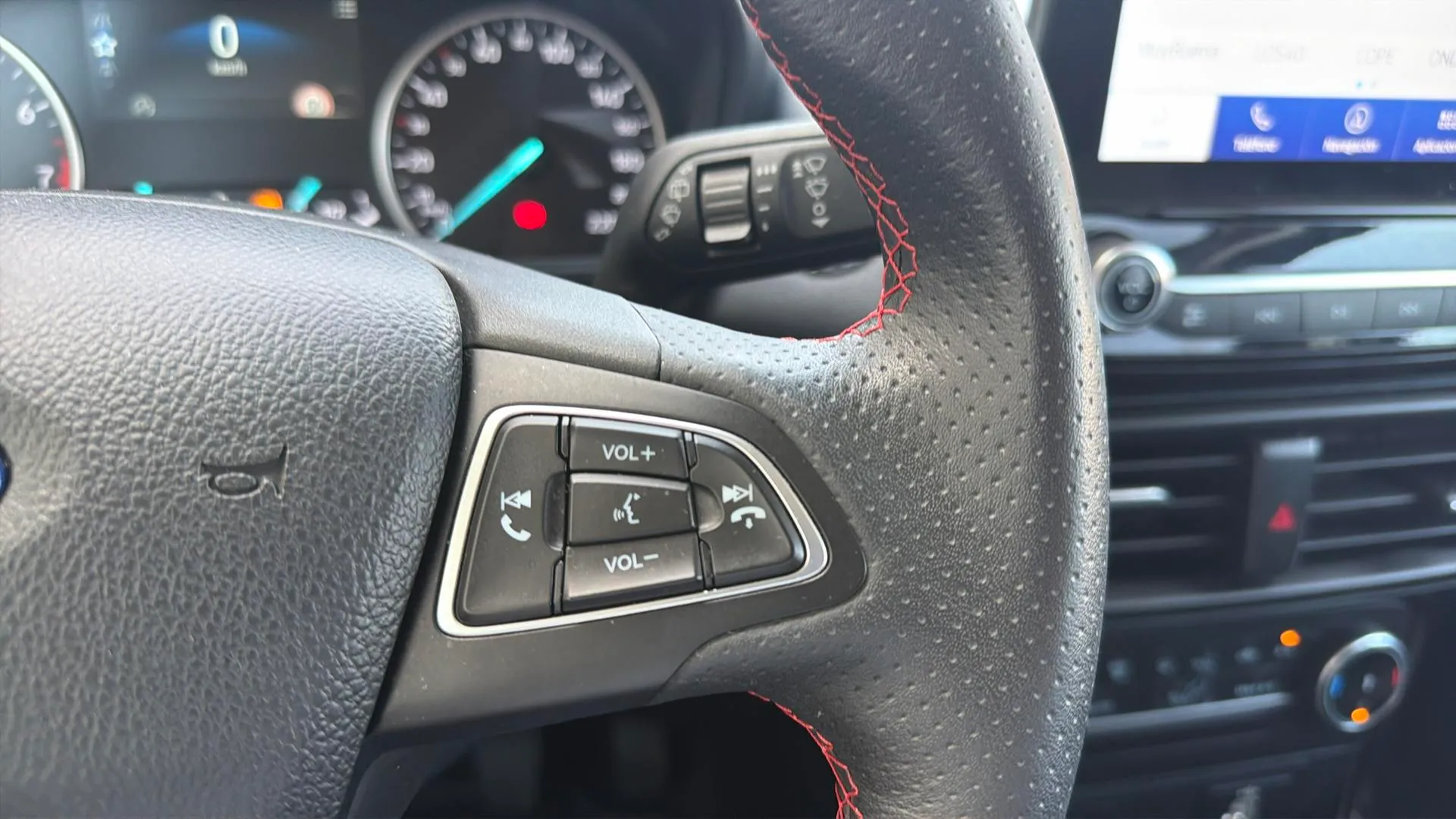 Ford EcoSport 1.0T EcoBoost Active - foto 14