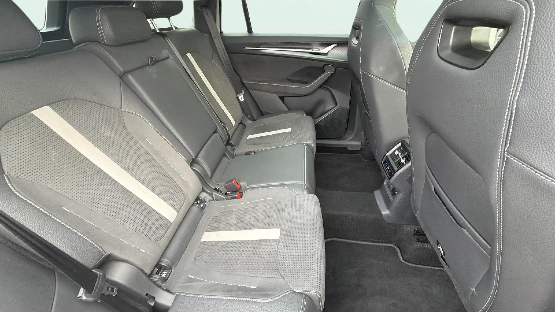 Škoda Kodiaq 2.0 TDI DSG 4x4 Sportline - foto 15