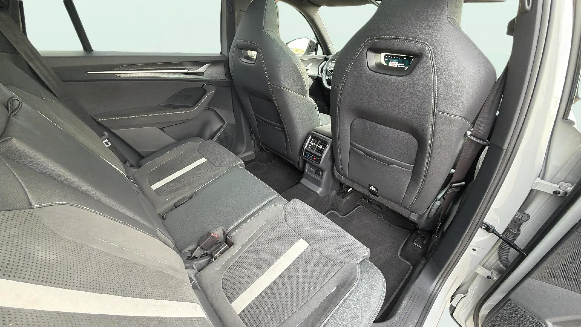 Škoda Kodiaq 2.0 TDI DSG 4x4 Sportline - foto 14