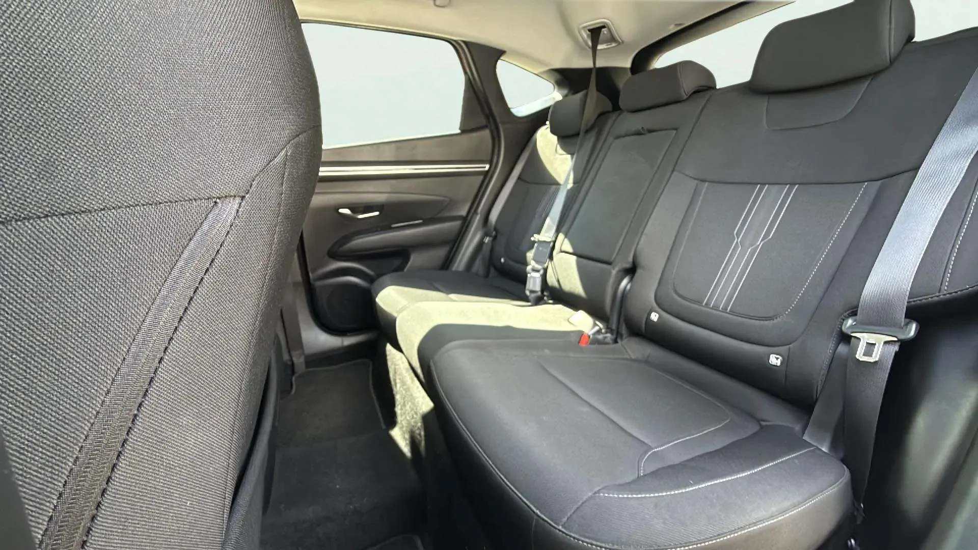 Hyundai Tucson 1.6 CRDi 48V Maxx - foto 22