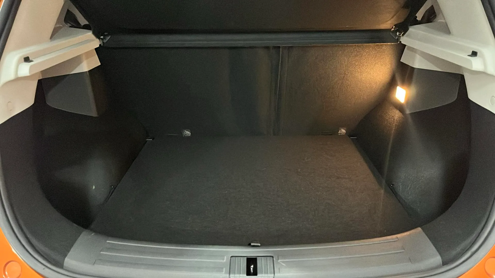 MG ZS 1.0T Luxury - foto 23