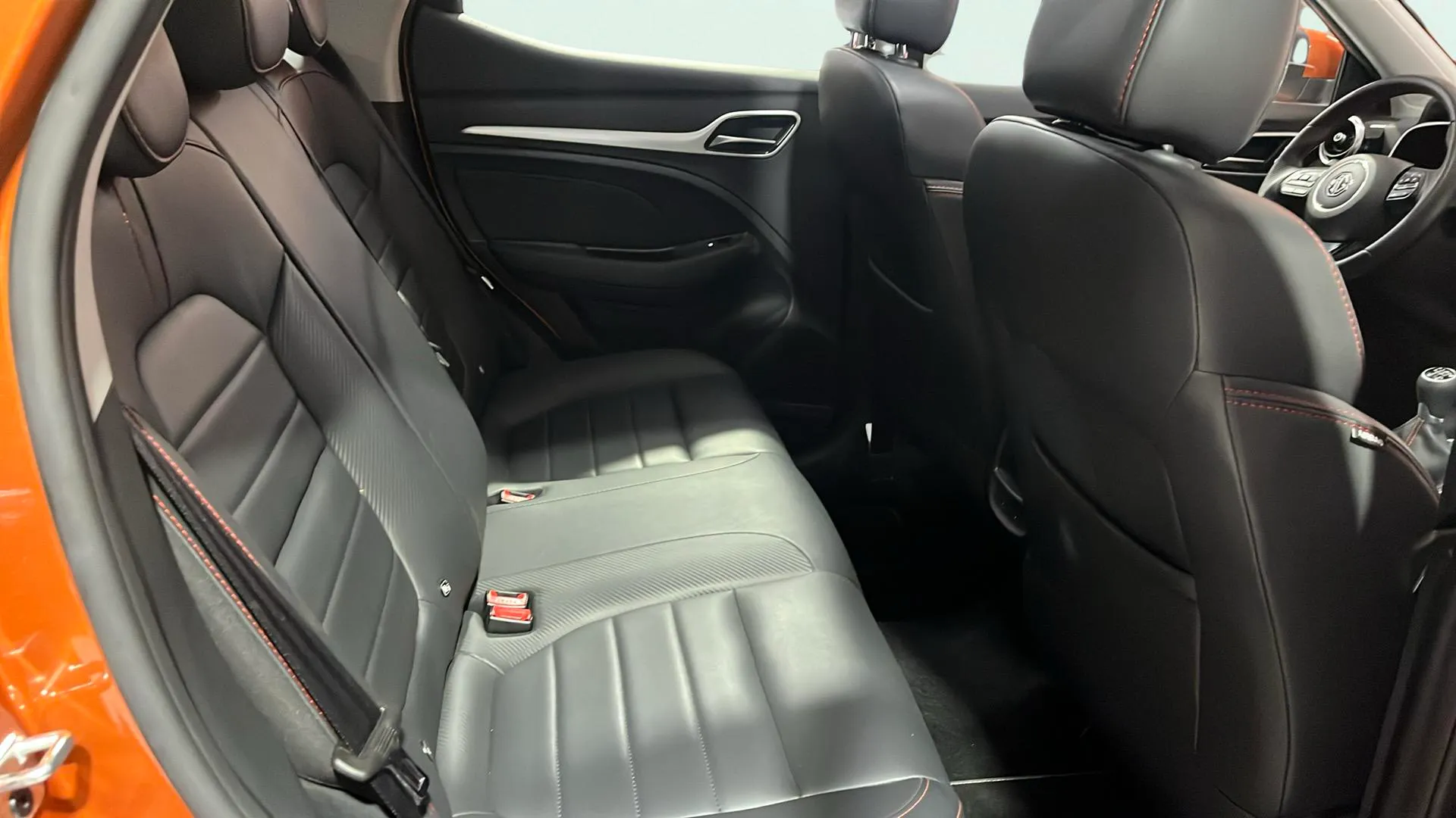 MG ZS 1.0T Luxury - foto 20