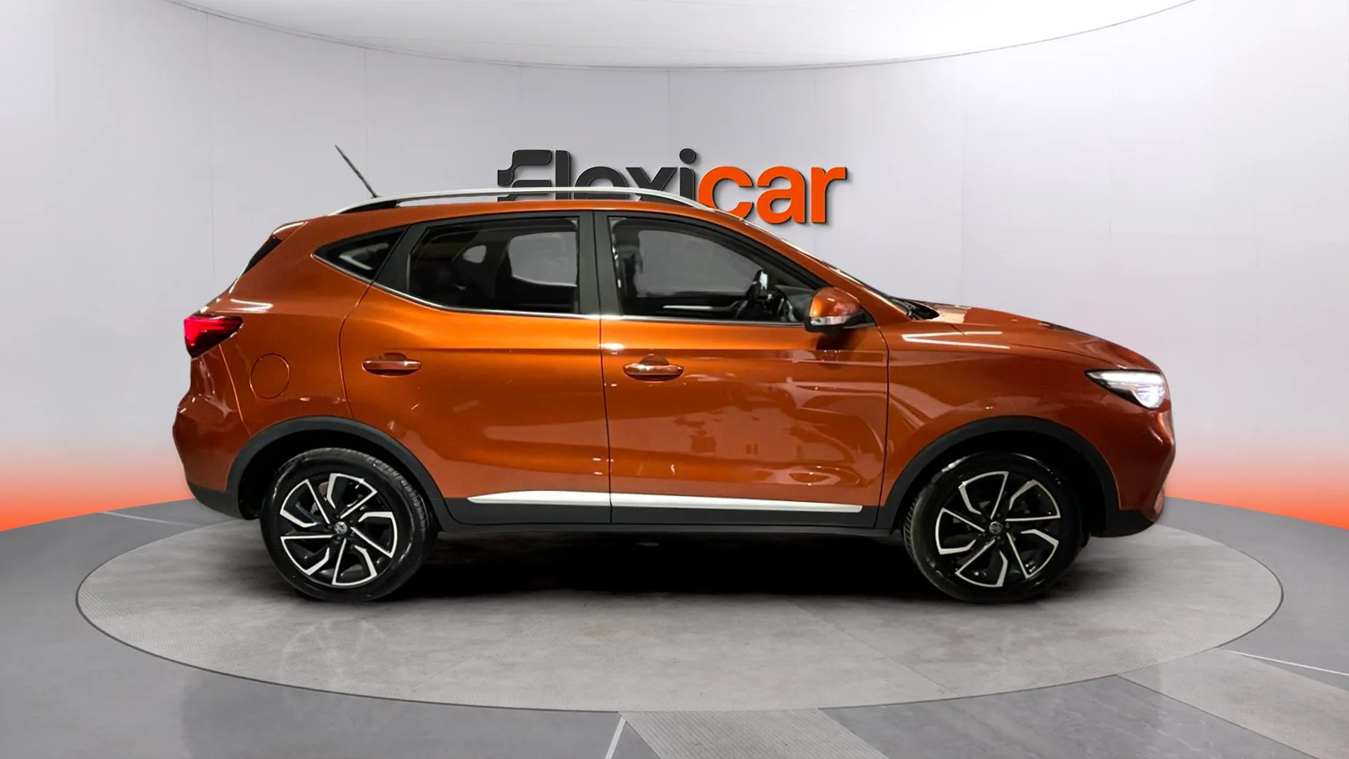 MG ZS 1.0T Luxury - foto 8