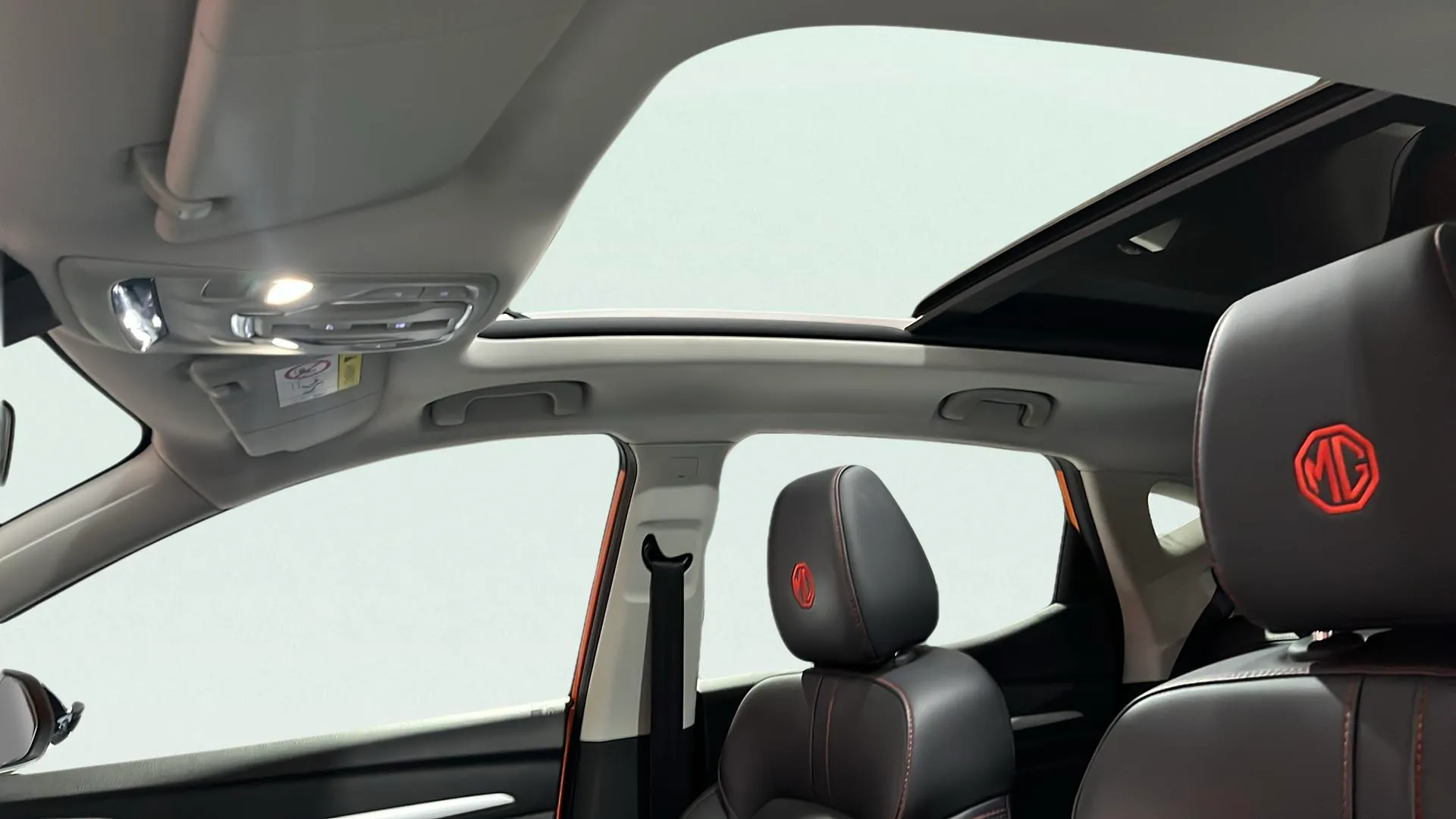 MG ZS 1.0T Luxury - foto 17