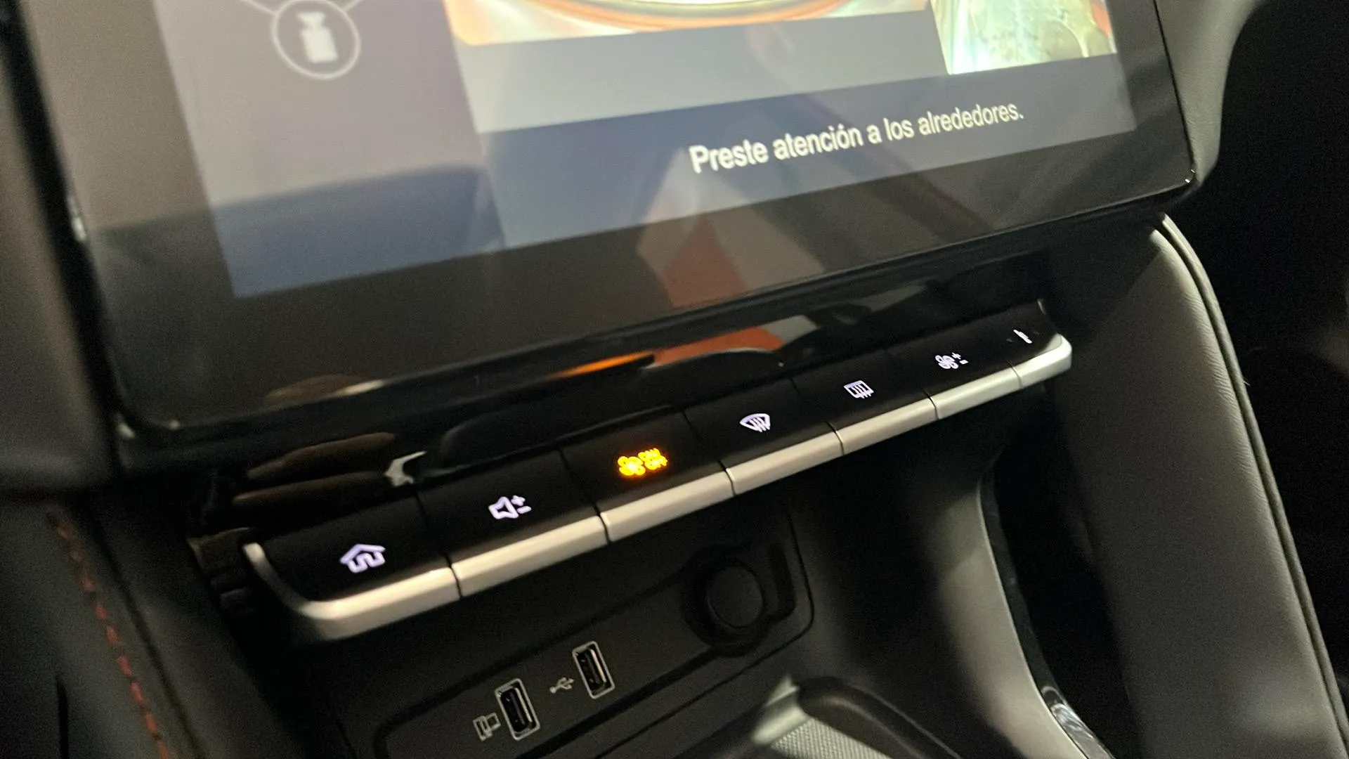 MG ZS 1.0T Luxury - foto 13