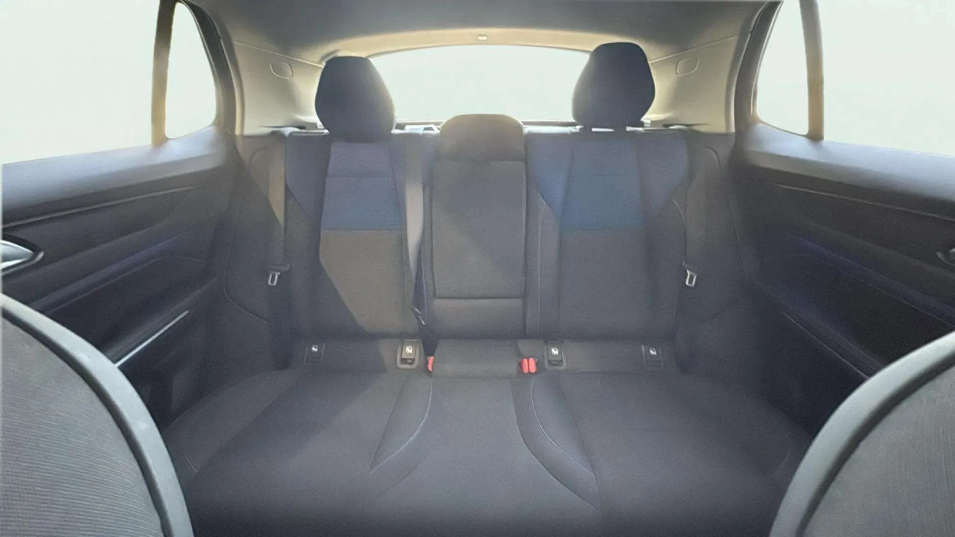 Lynk & Co 01 1.5 PHEV - foto 15
