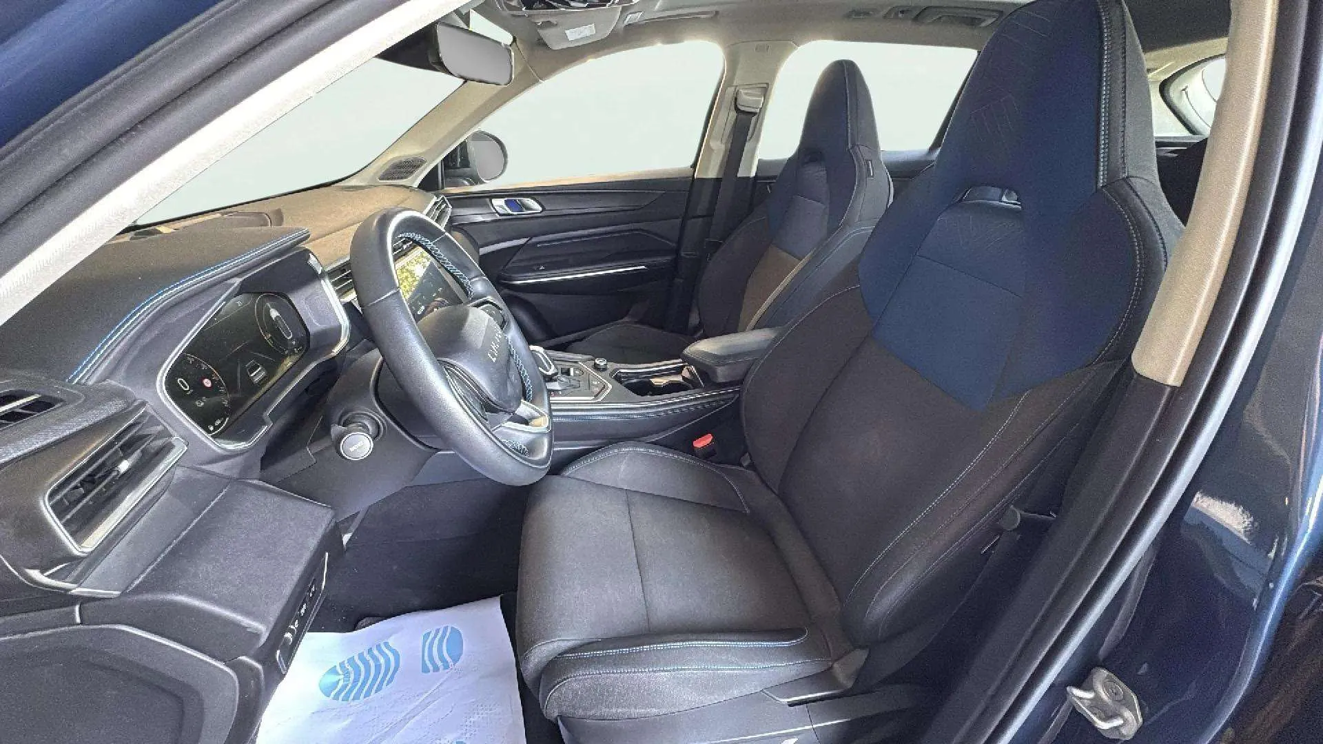 Lynk & Co 01 1.5 PHEV - foto 13