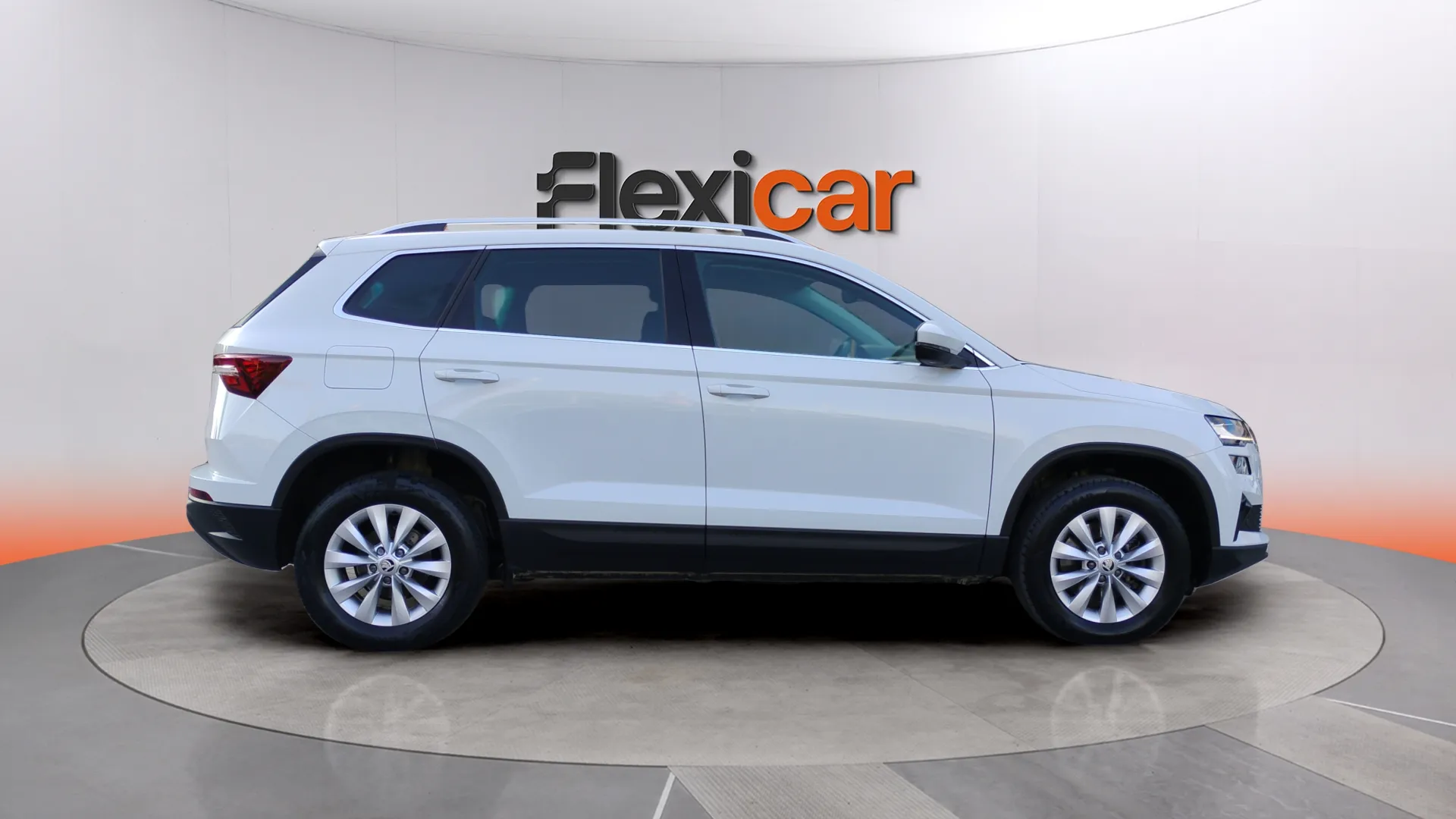 Škoda Karoq 2.0 TDI Ambition - foto 2