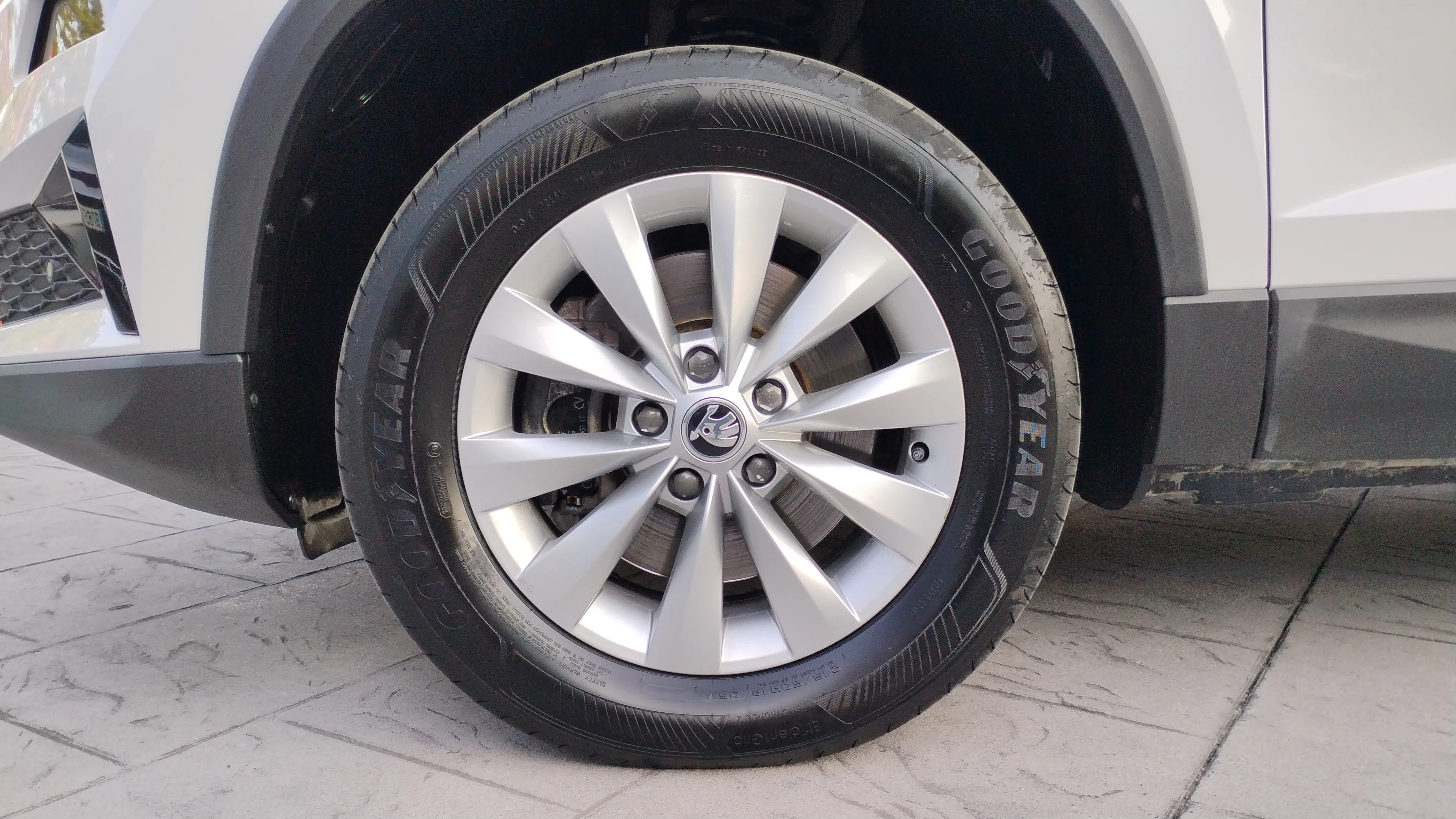 Škoda Karoq 2.0 TDI Ambition - foto 26