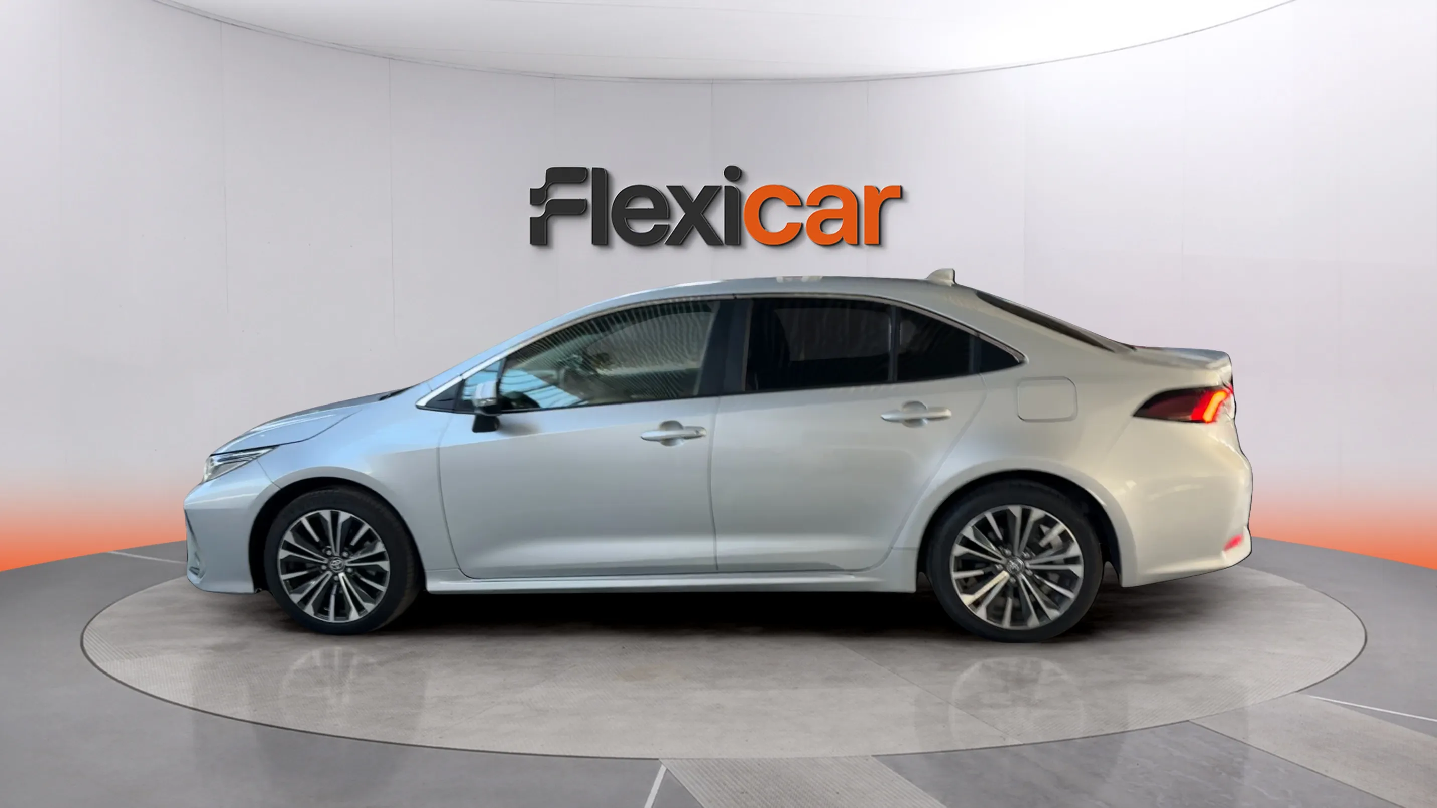 Toyota Corolla 140H Style Edition - foto 4