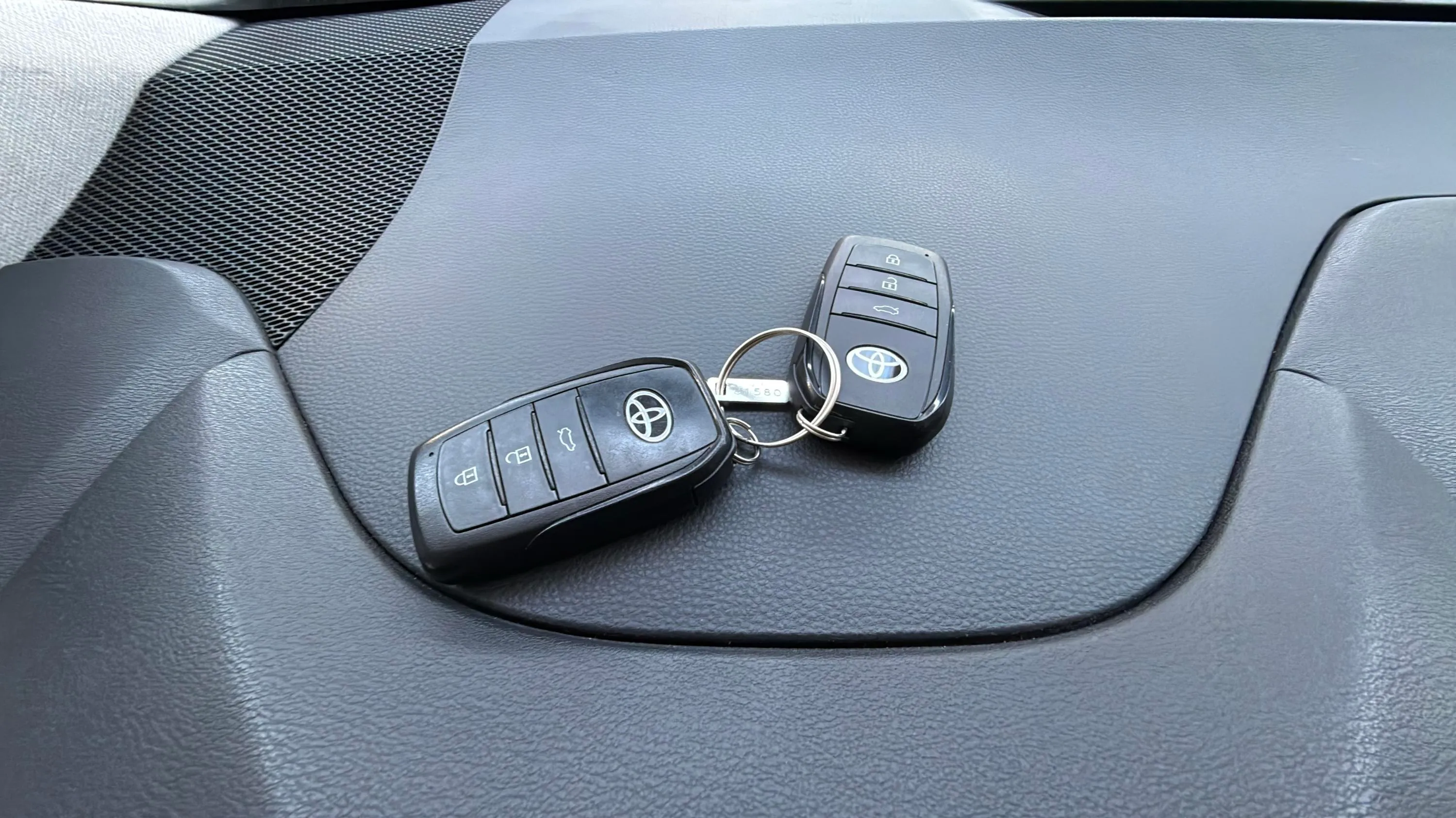 Toyota Corolla 140H Style Edition - foto 36