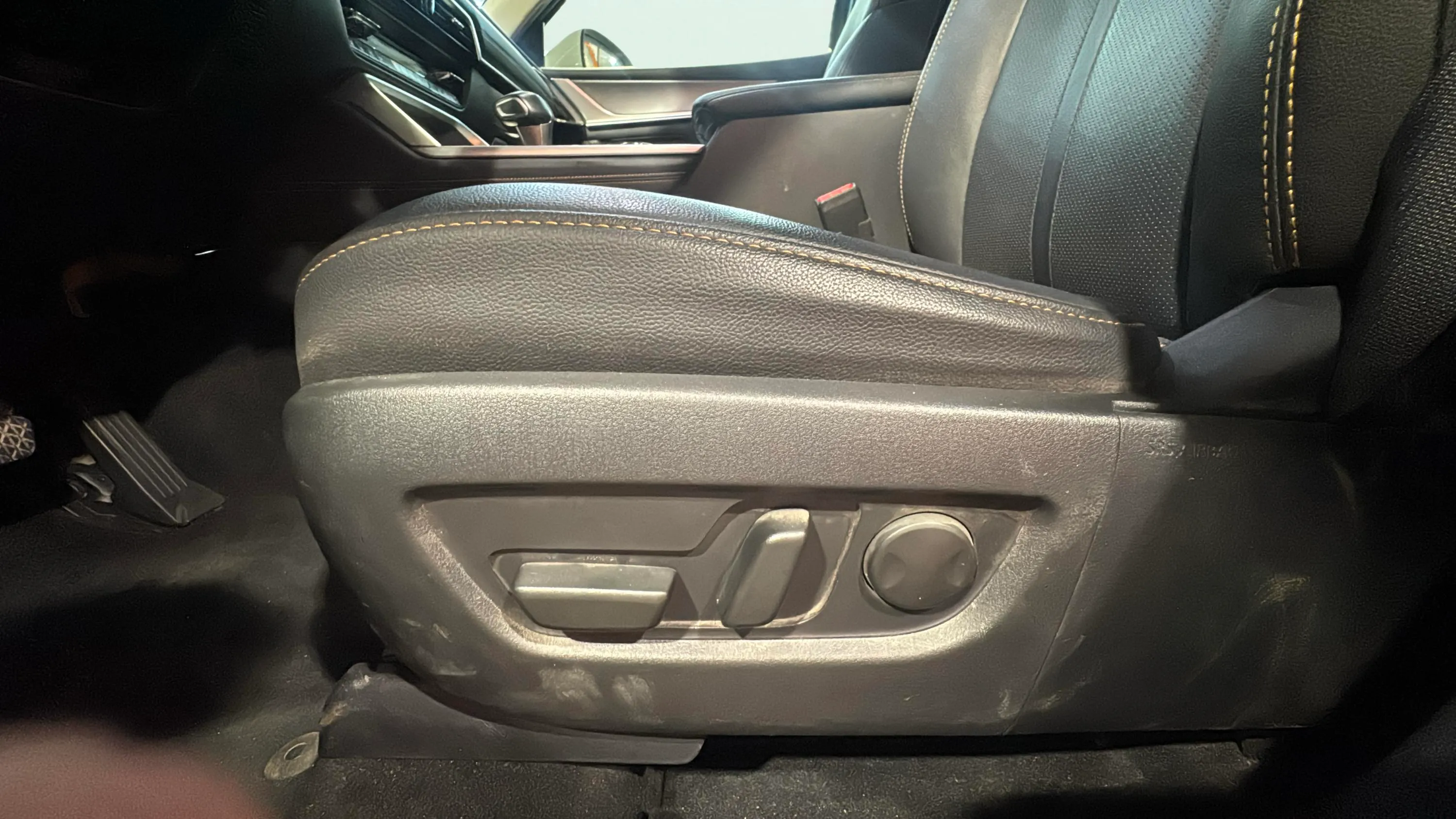 Mazda CX-60 e-Skyac D MHEV 4WD Exclusive-Line - foto 32