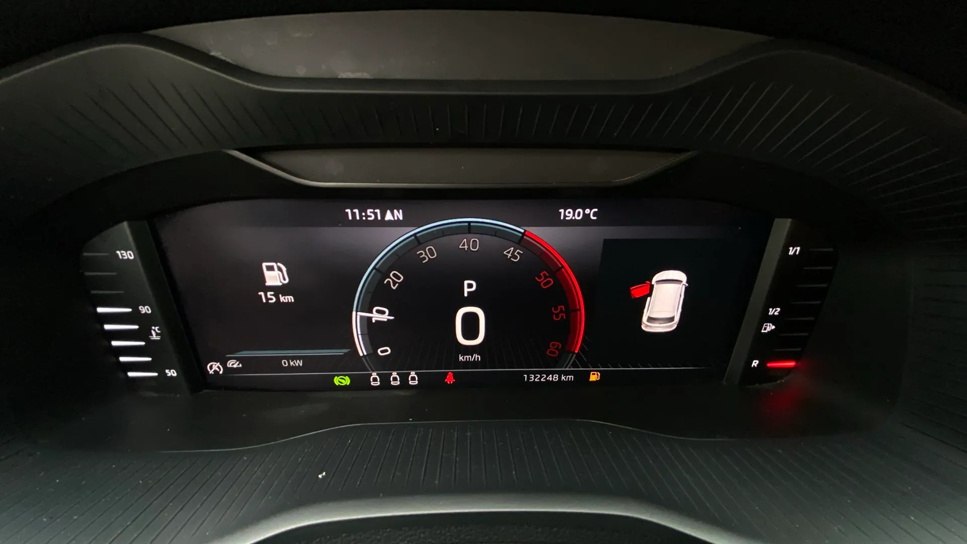 Škoda Karoq 2.0 TDI DSG 4x4 Ambition - foto 12