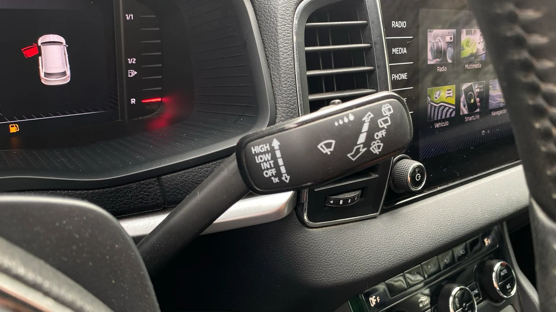Škoda Karoq 2.0 TDI DSG 4x4 Ambition - foto 19