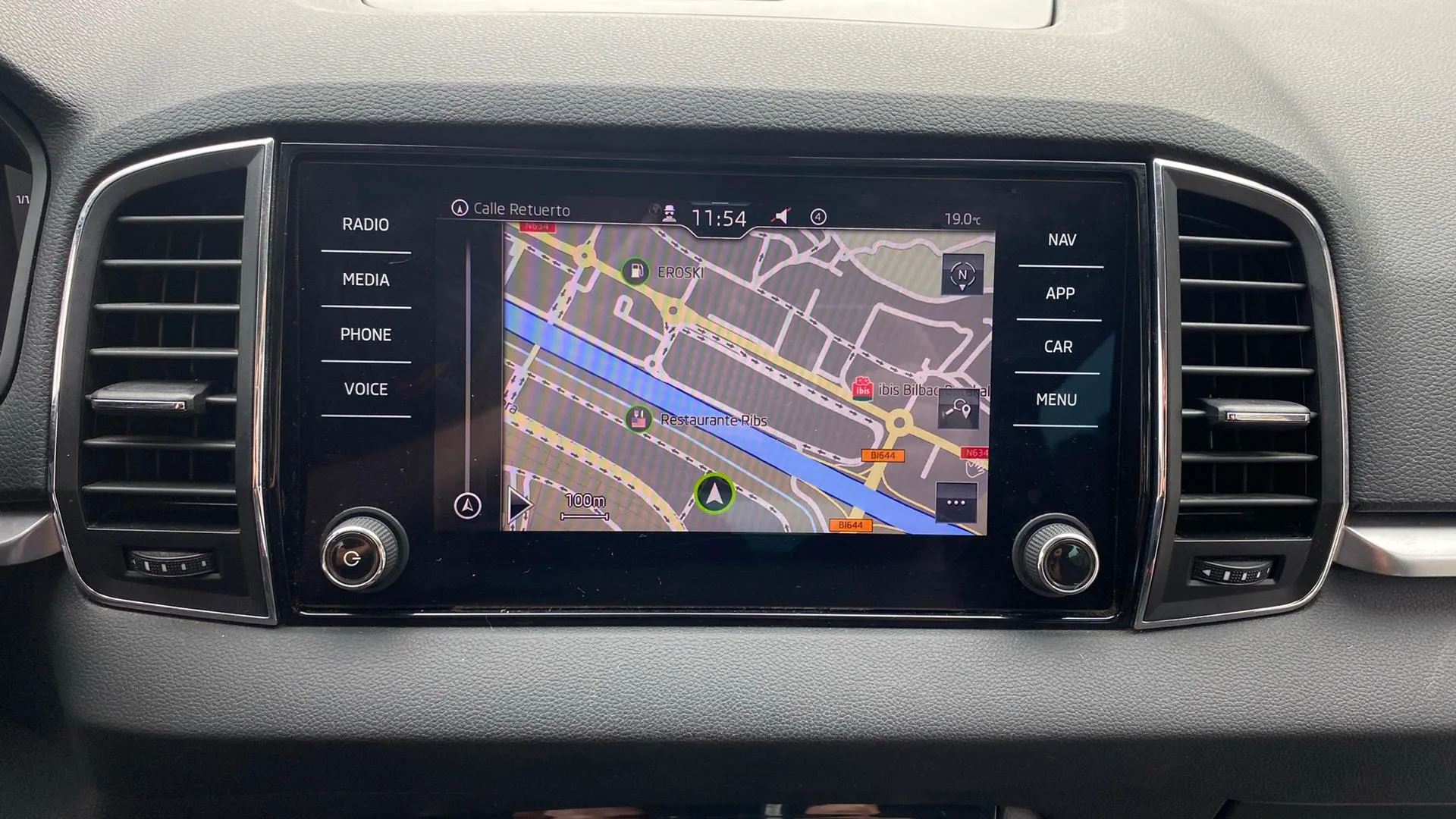 Škoda Karoq 2.0 TDI DSG 4x4 Ambition - foto 14