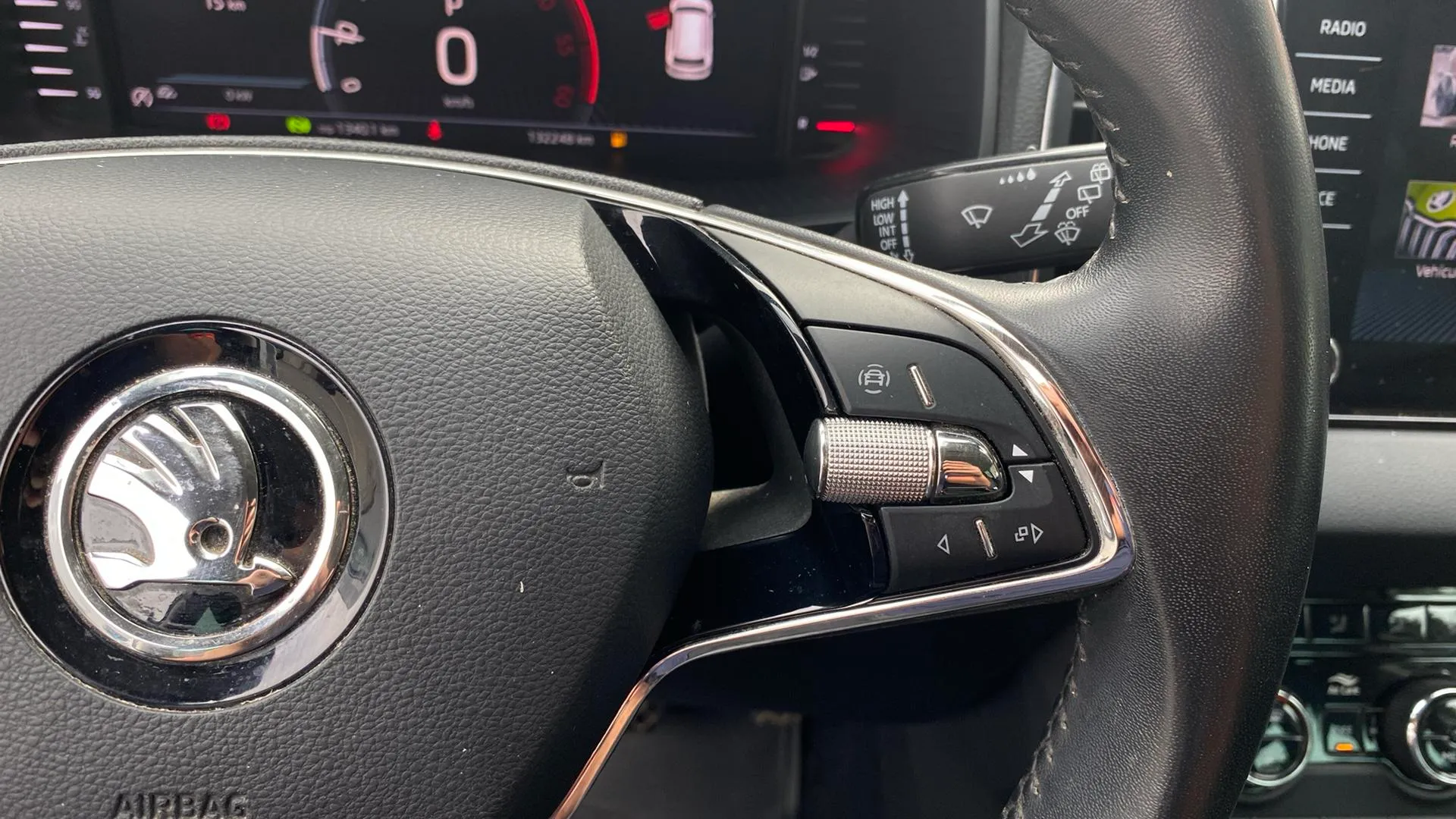 Škoda Karoq 2.0 TDI DSG 4x4 Ambition - foto 17