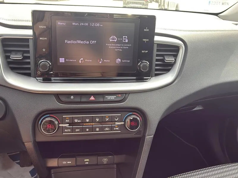 Kia XCeed 2021 berlina con porton 1.0 T-GDi Drive - foto 26