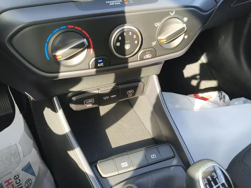 Hyundai i20 1.0 T Black Line - foto 12