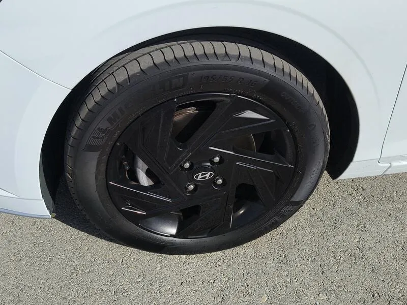Hyundai i20 1.0 T Black Line - foto 44