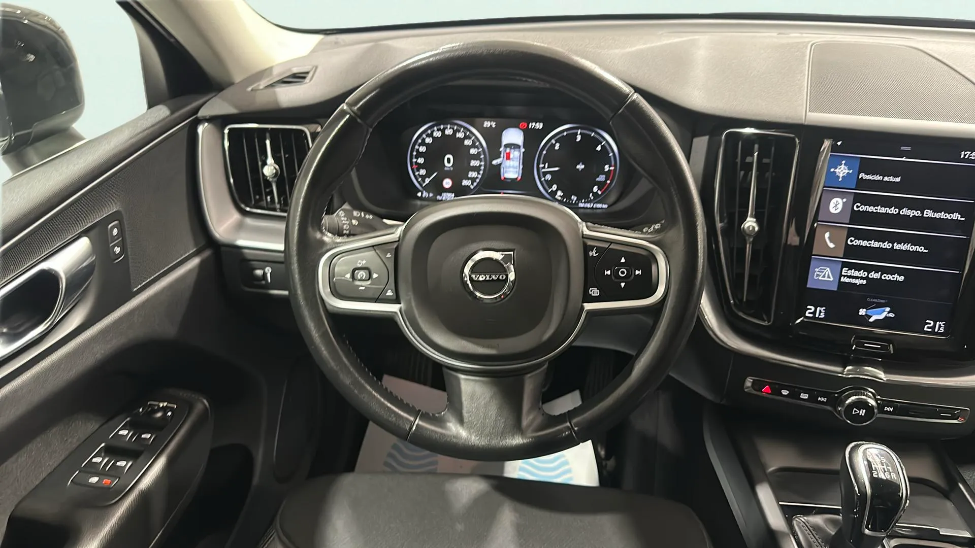 Volvo XC60 2.0 D3 Inscription - foto 12