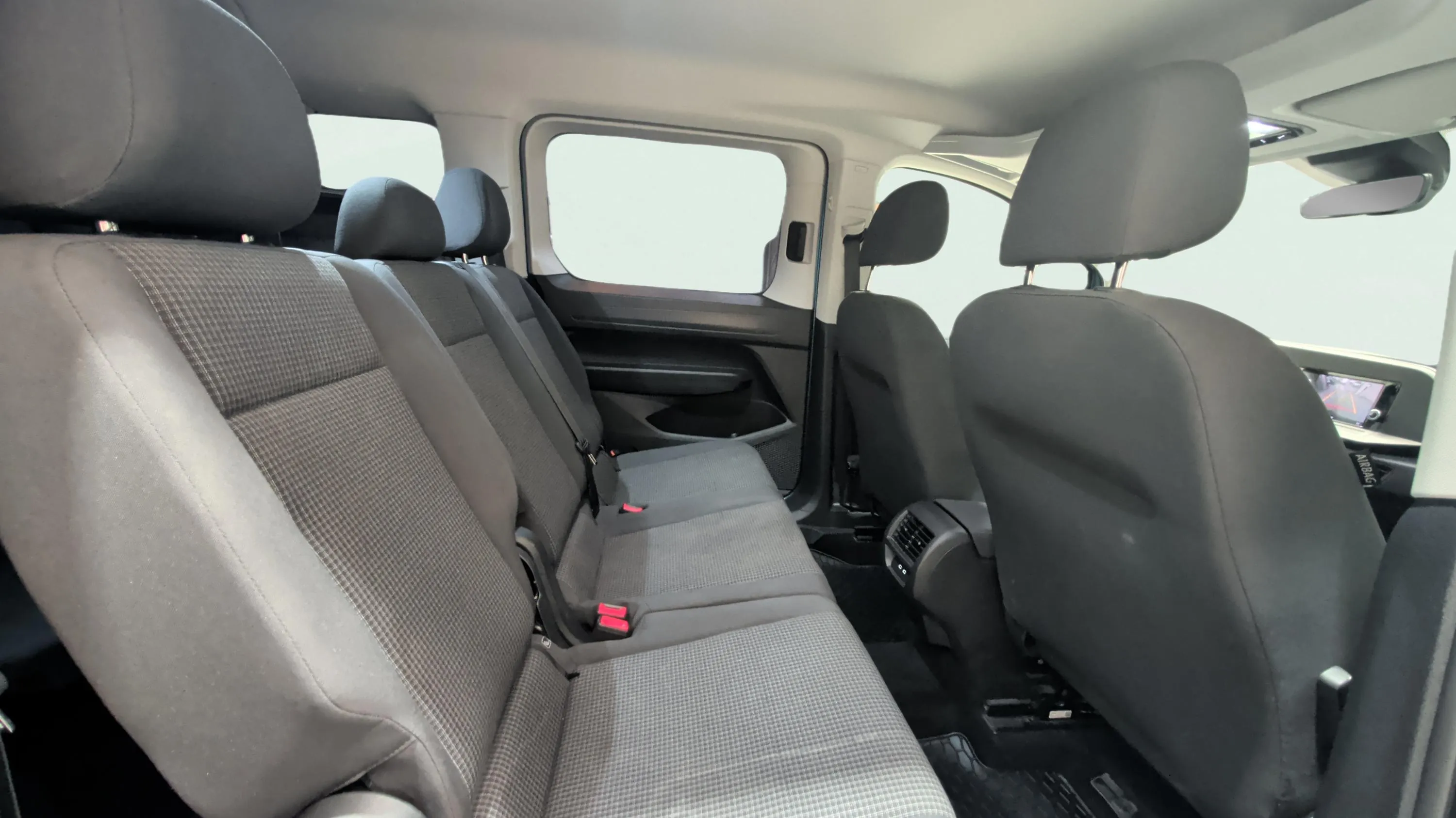 Volkswagen Caddy Maxi Origin 2.0 TDI - foto 12