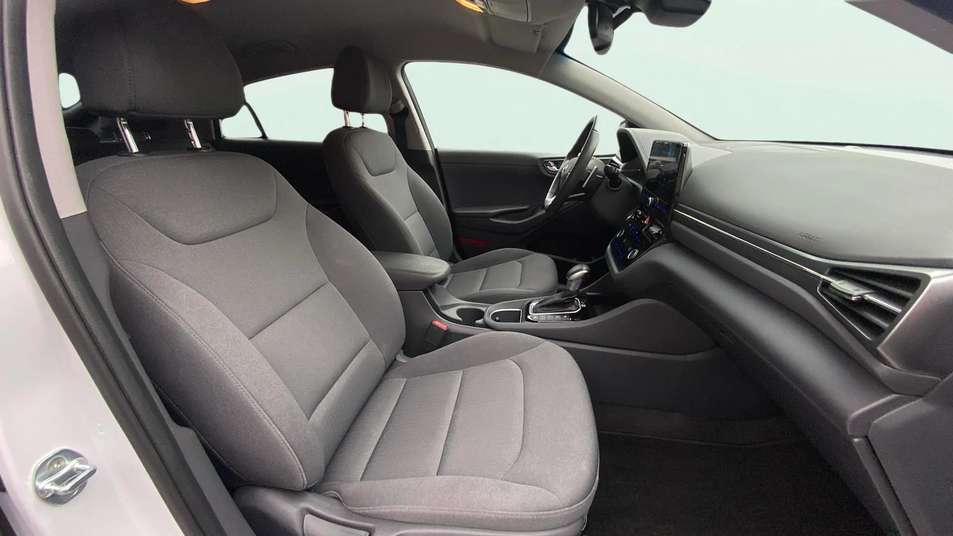 Hyundai Ioniq 1.6 GDI PHEV Tecno DT - foto 25