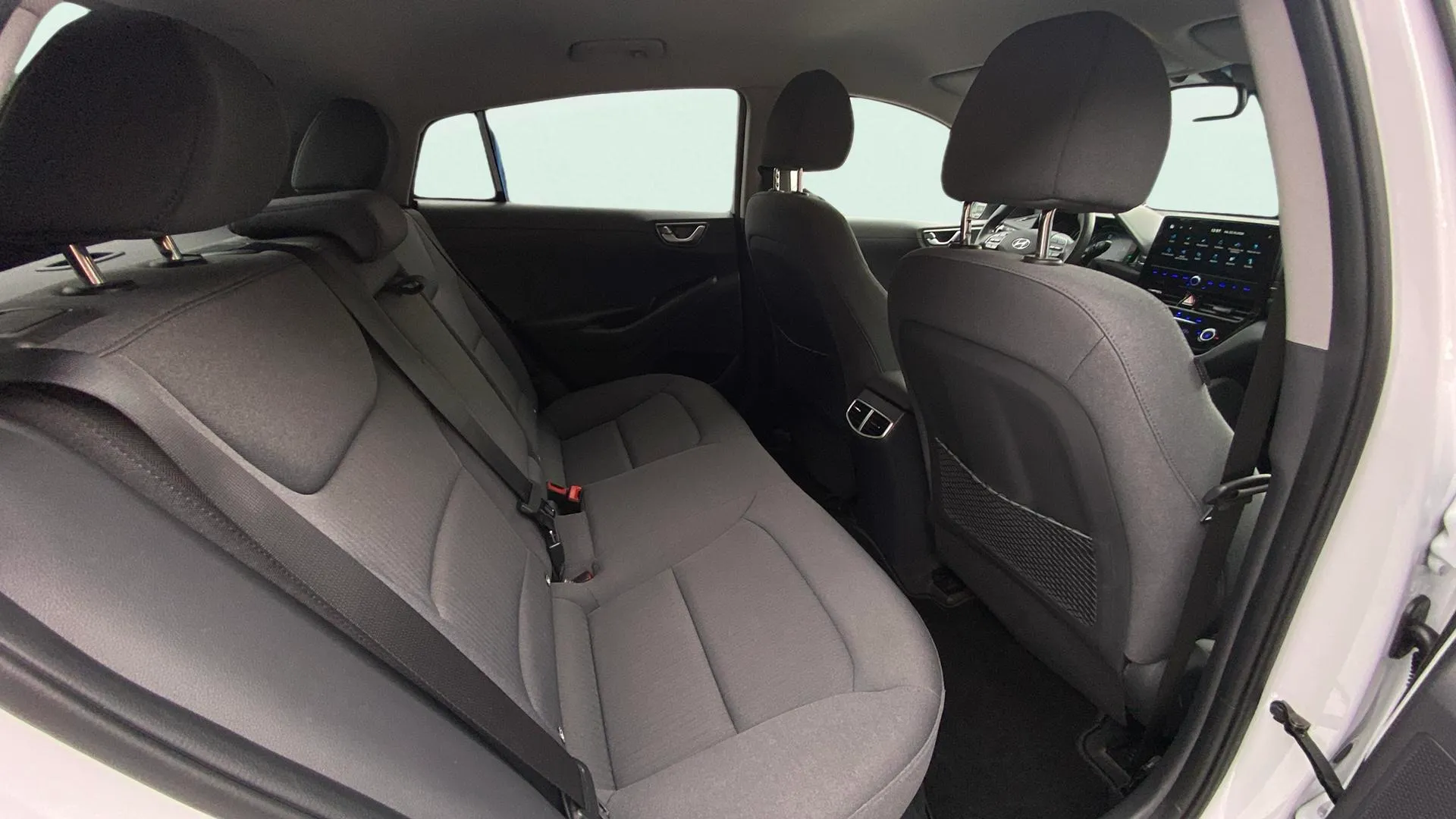 Hyundai Ioniq 1.6 GDI PHEV Tecno DT - foto 26