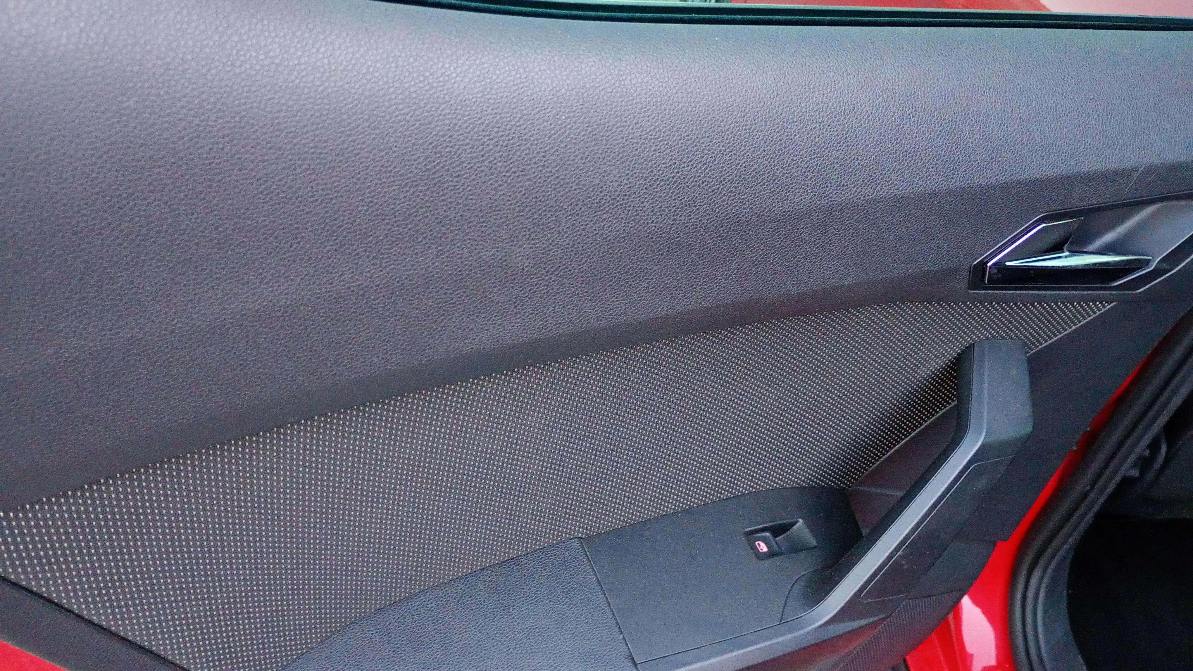 SEAT Arona 1.0 TSI Xcellence Ecomotive - foto 16