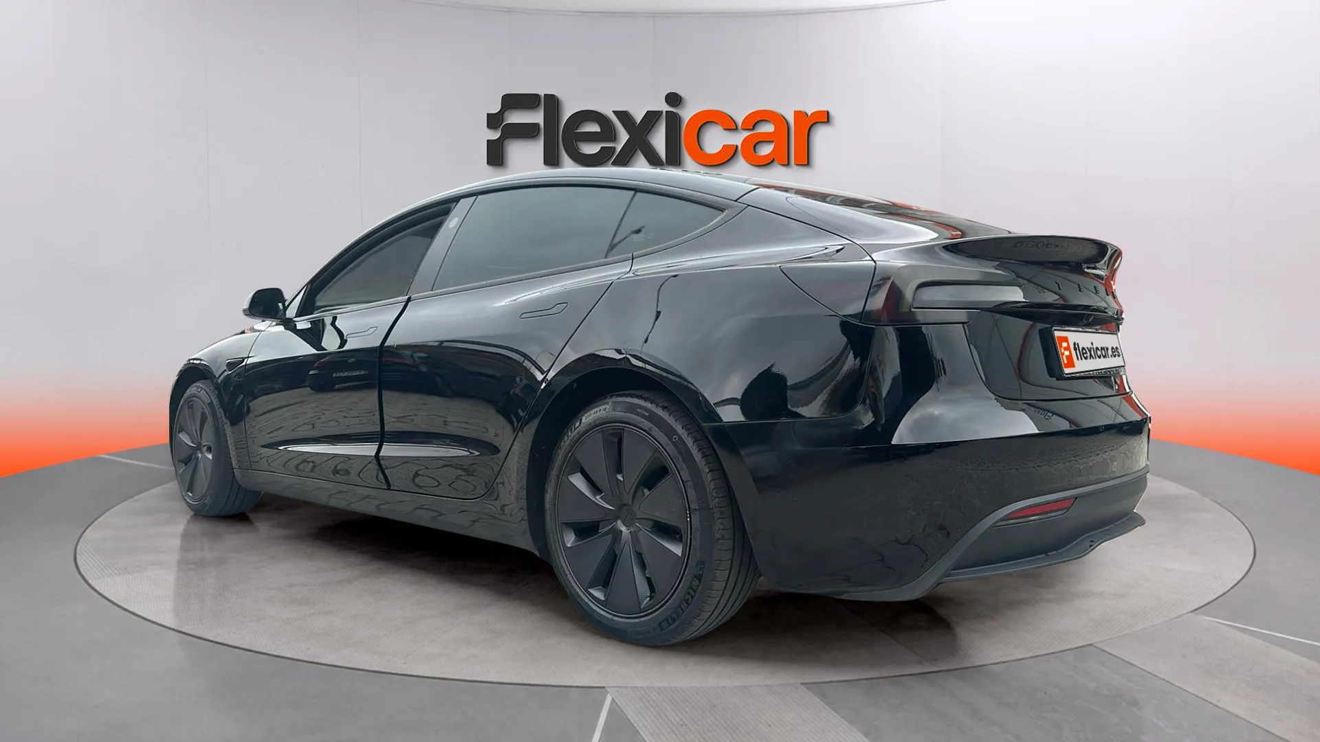 Tesla Model 3 RWD - foto 5