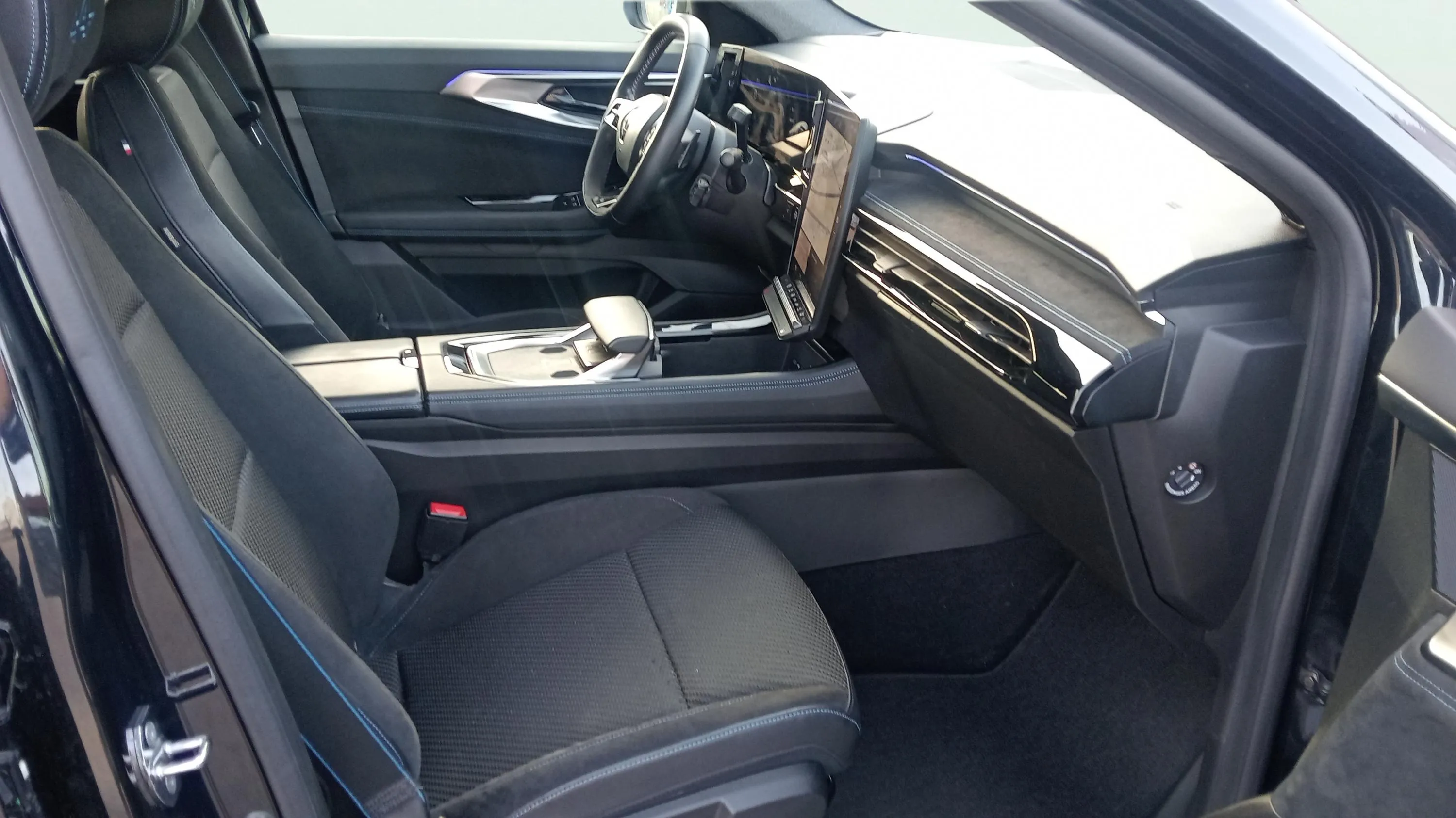 Renault Austral Techno Esprit Alpin Mild Hybrid - foto 17