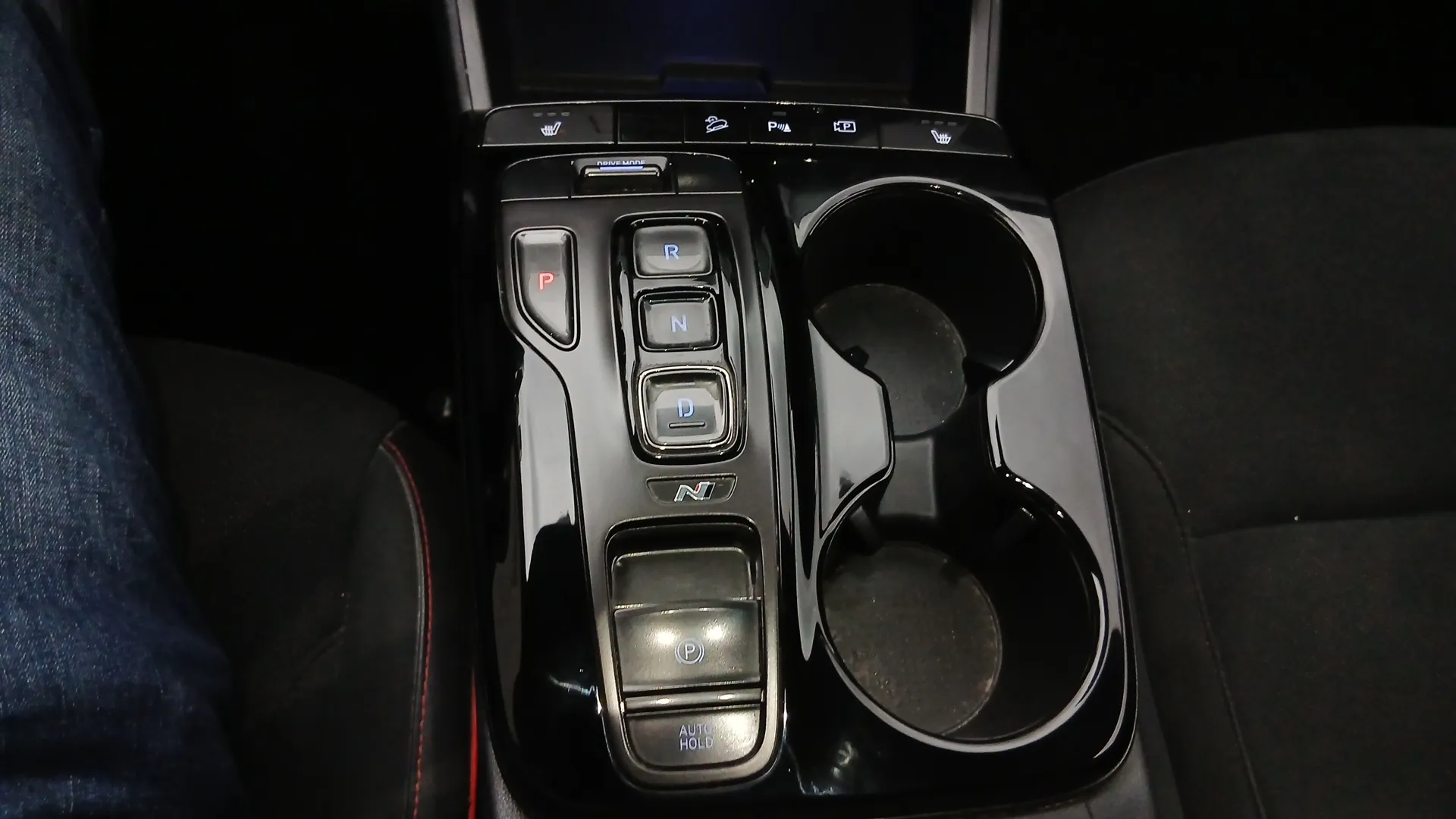 Hyundai Tucson 1.6 CRDi 48V N-Line Sky DC - foto 15