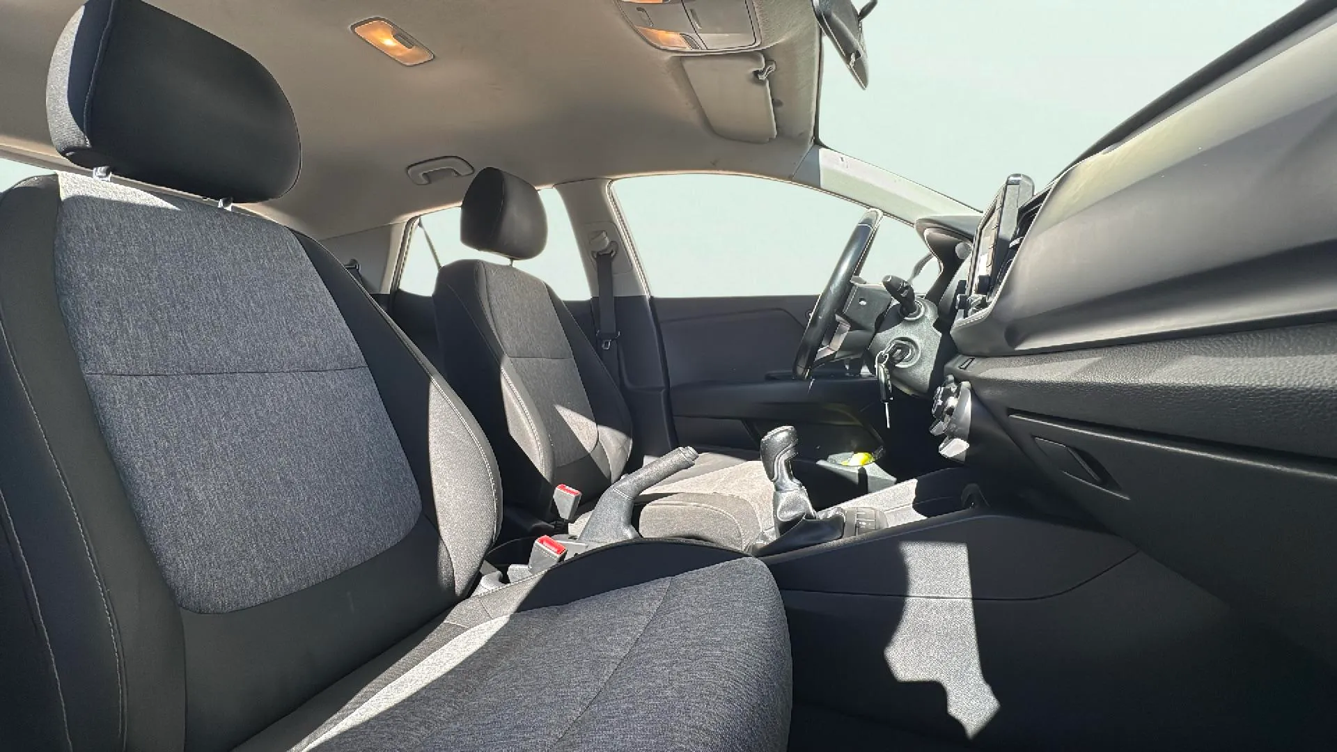Kia Stonic 1.0 T-GDi Business - foto 23