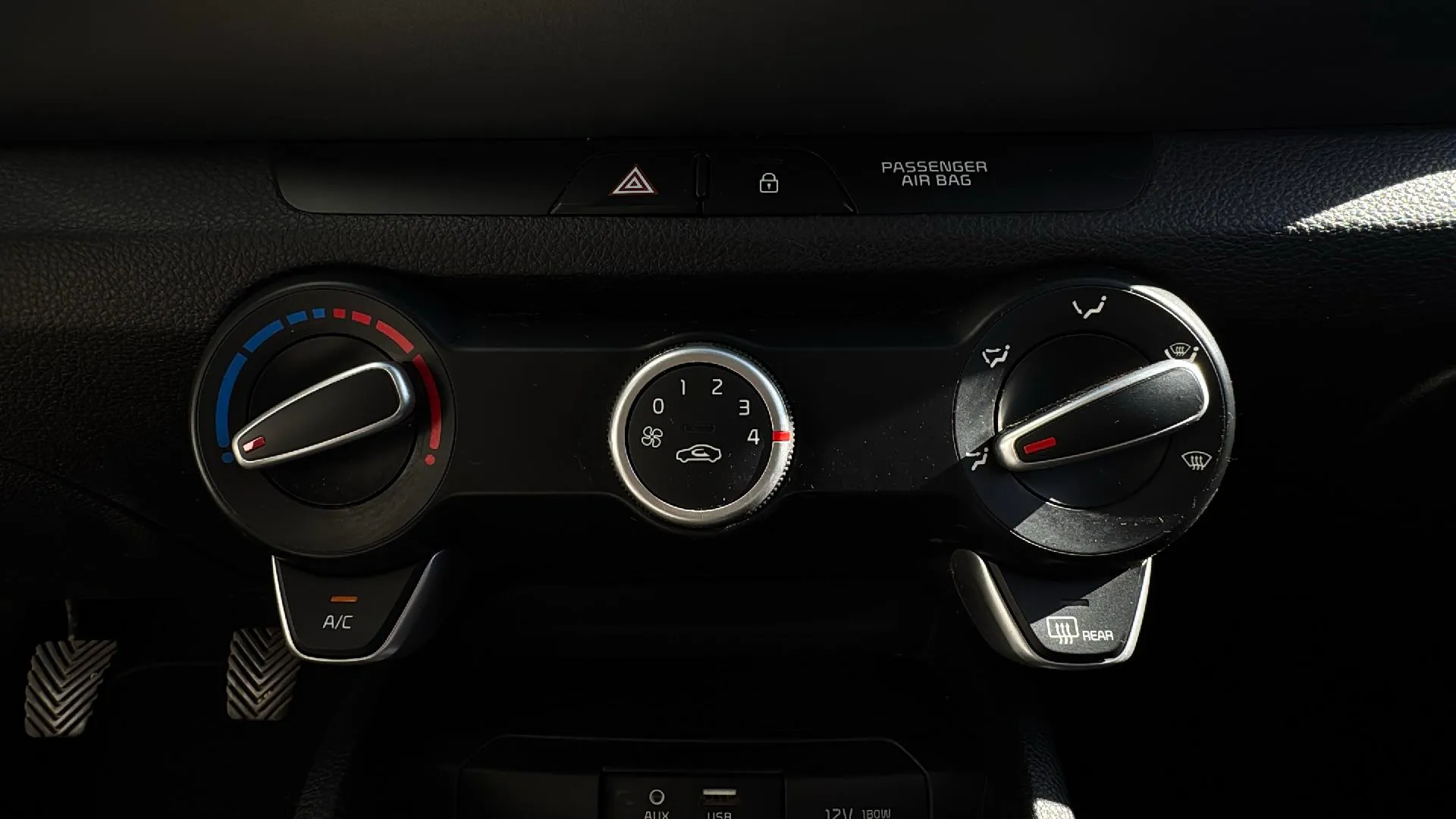 Kia Stonic 1.0 T-GDi Business - foto 18