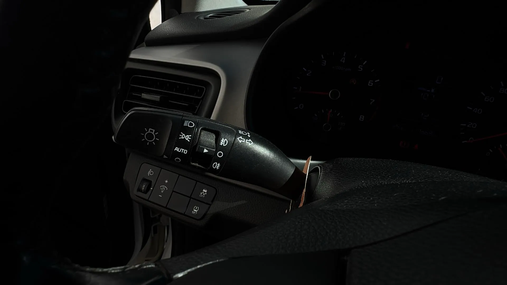Kia Stonic 1.0 T-GDi Business - foto 15