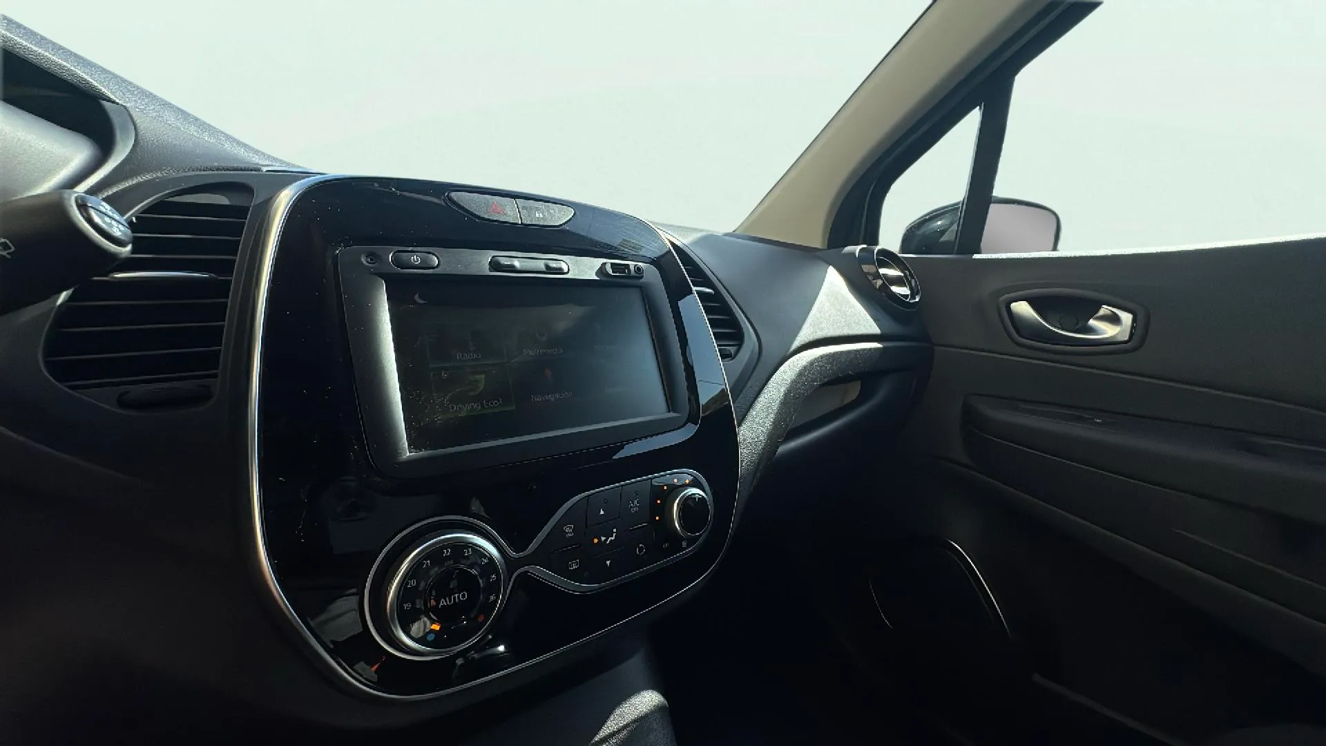 Renault Captur Life TCe GPF - foto 18