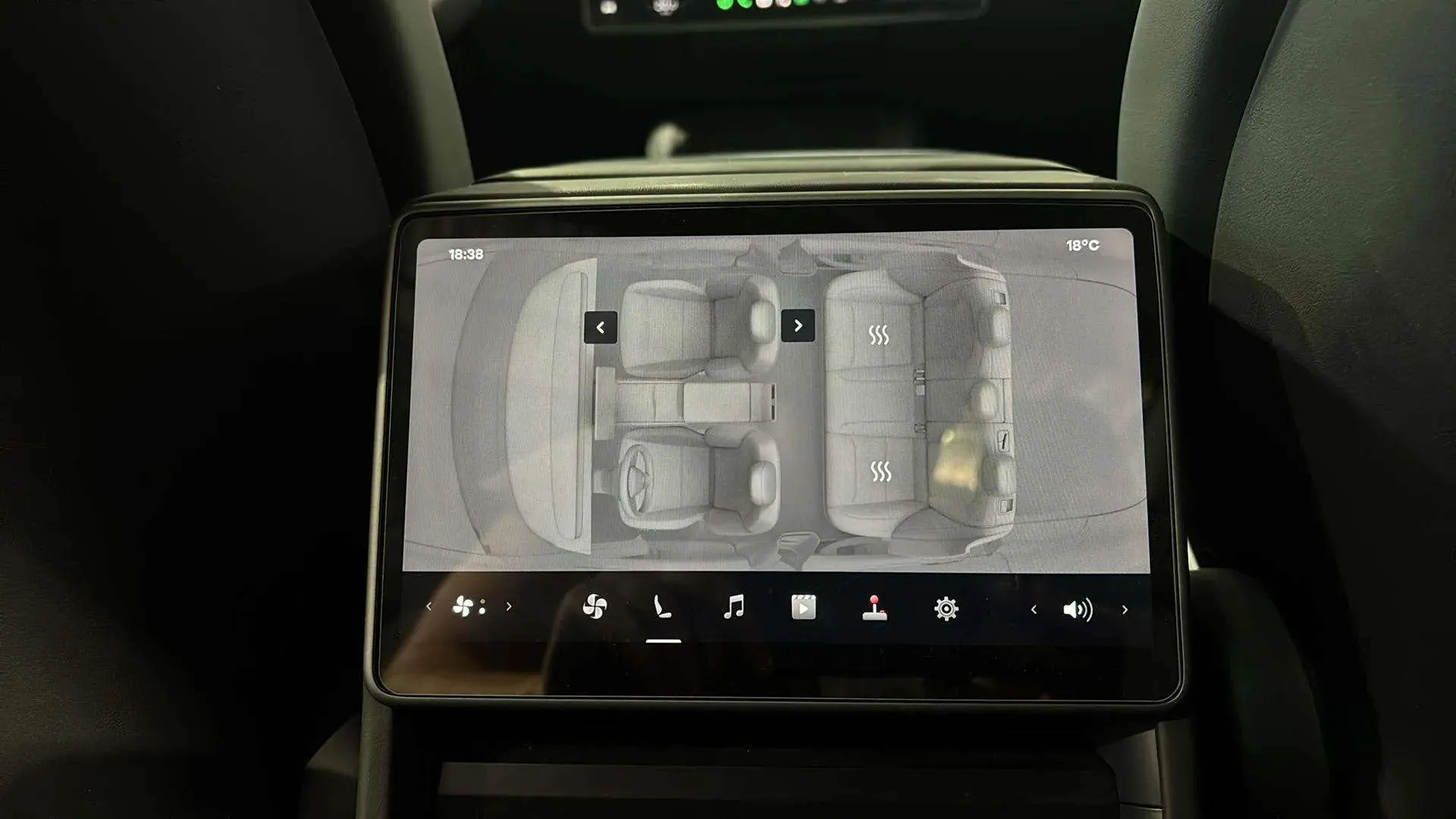 Tesla Model 3 RWD - foto 21