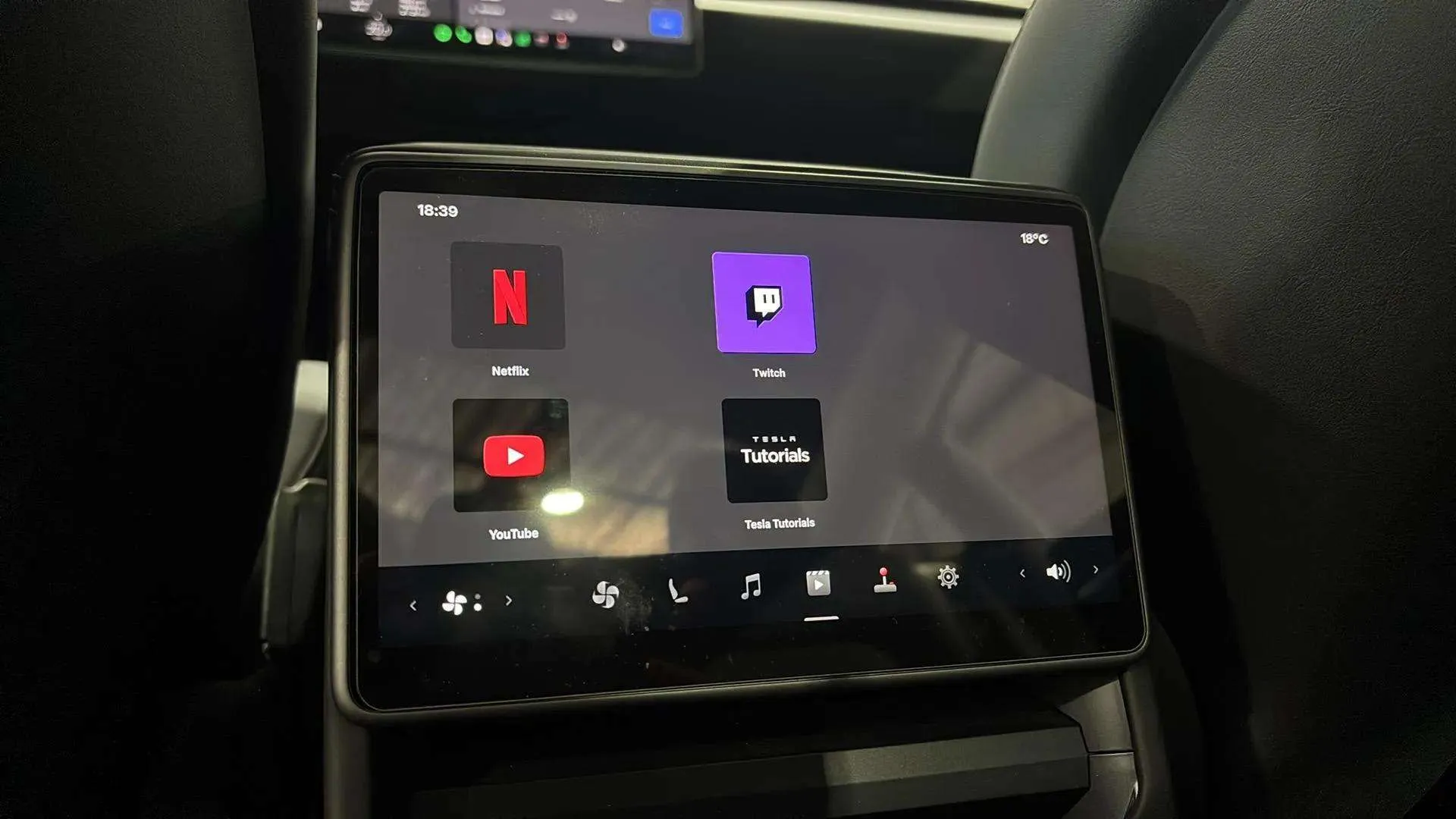 Tesla Model 3 RWD - foto 16