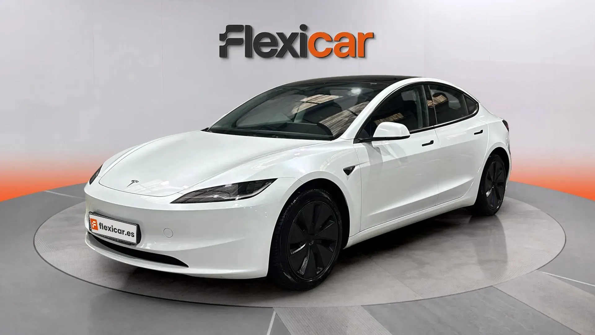 Tesla Model 3 RWD - foto 3