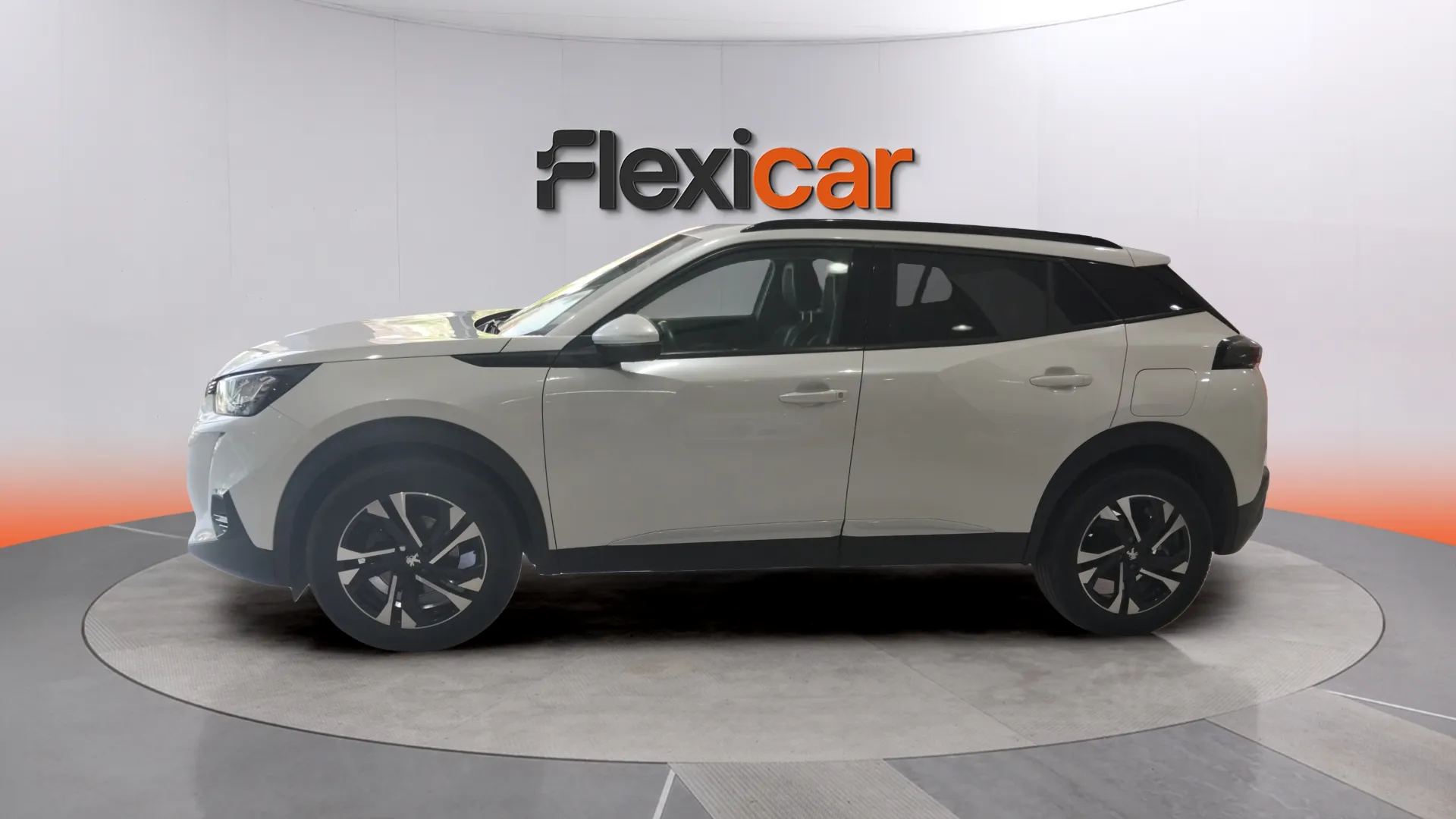 Peugeot 2008 Allure Pack PureTech 130 BVM6 - foto 5