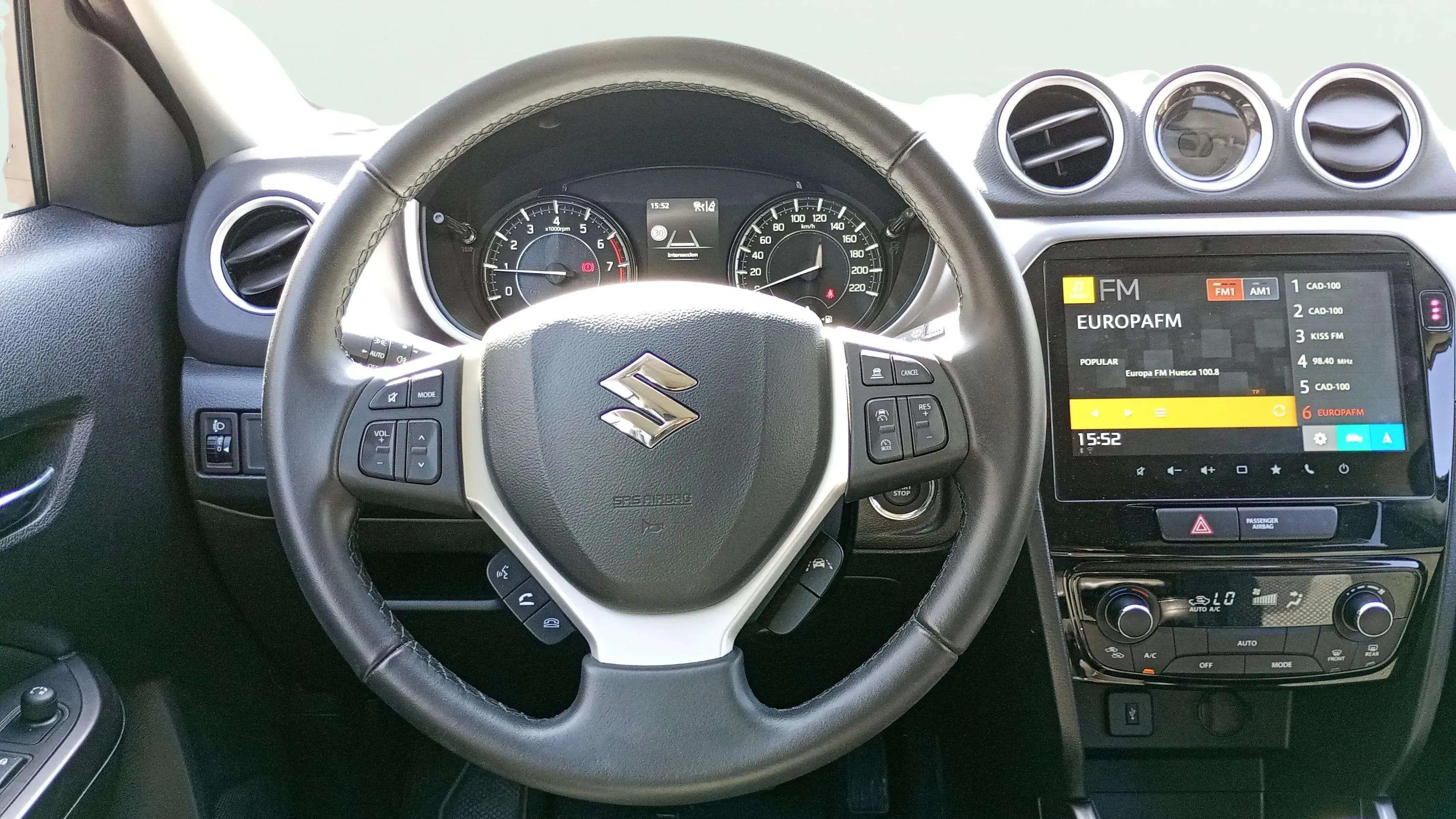 Suzuki Vitara 1.4 T S2 Mild Hybrid - foto 7