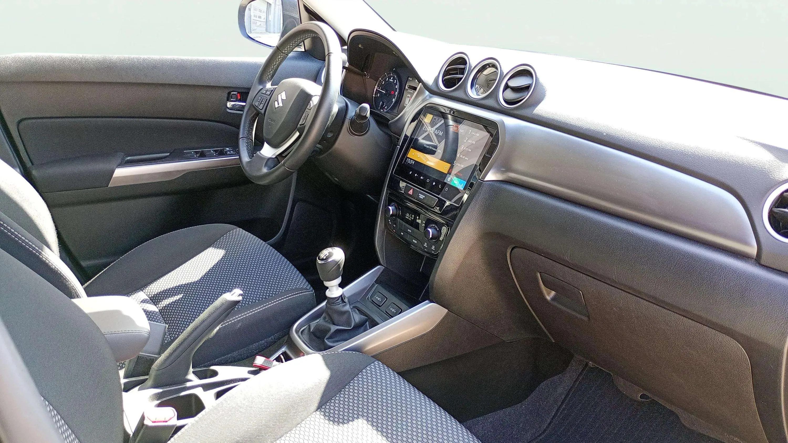 Suzuki Vitara 1.4 T S2 Mild Hybrid - foto 12