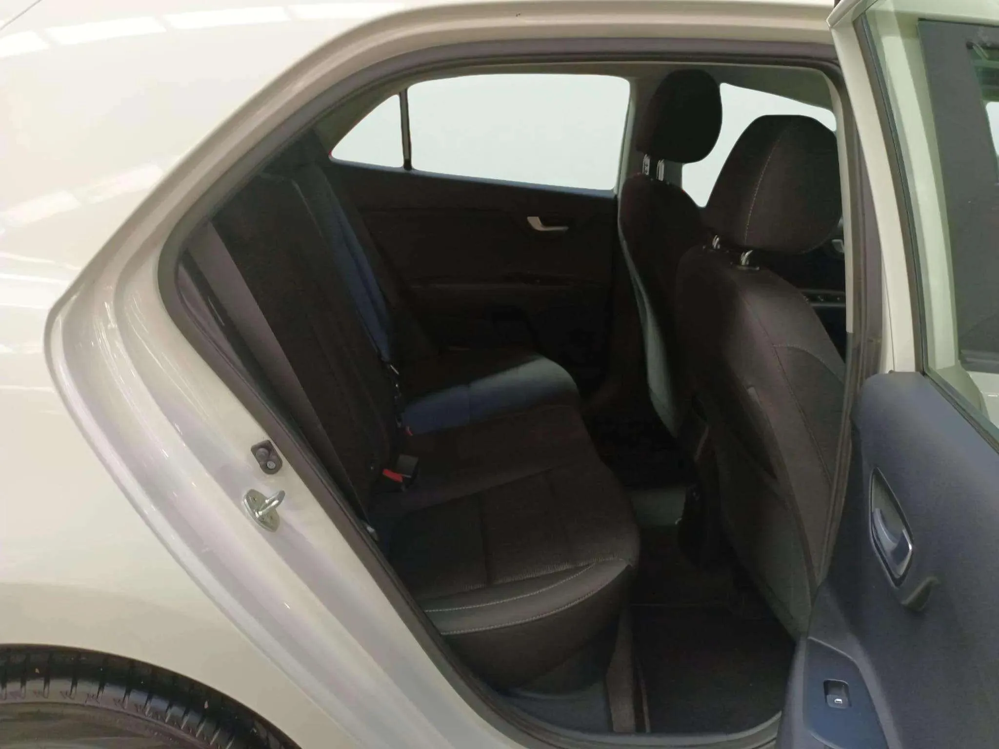 Kia Rio 1.2 Cvvt Concept - foto 8